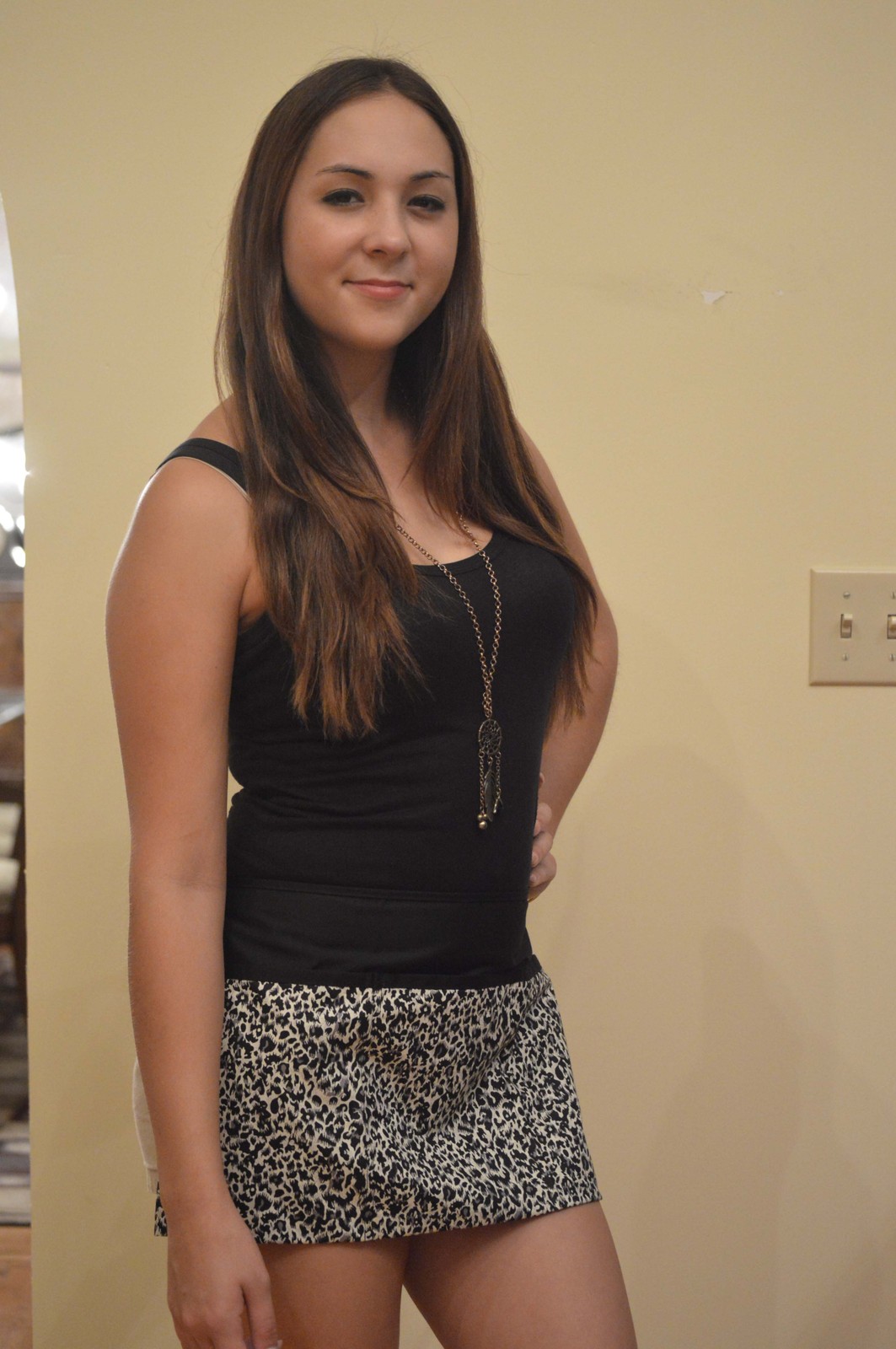 3 pocket waist aprons for servers assorted prints from solid to assorted prints