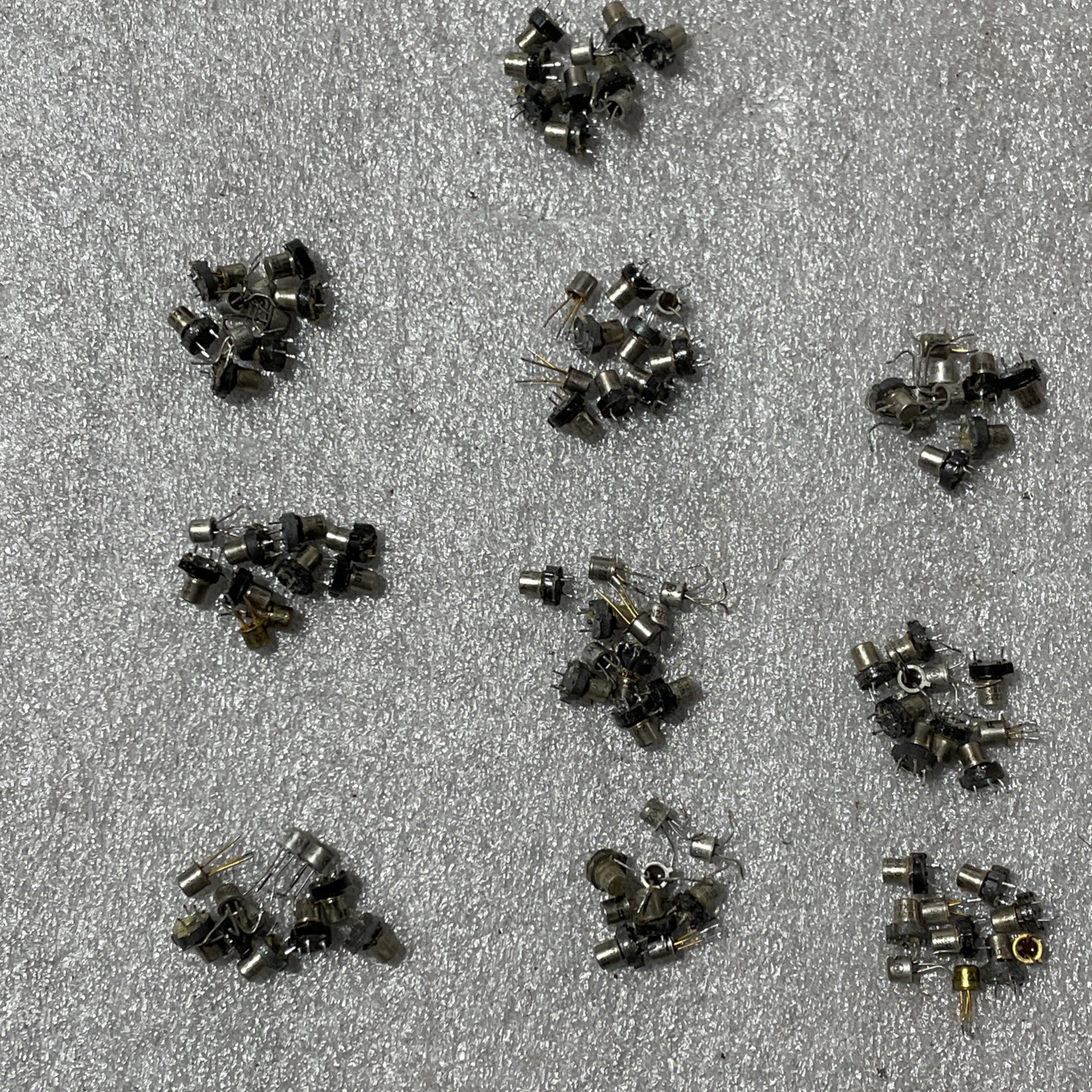 100 Lot Of 2N2222 Transistor, Untested Preowned Pulls