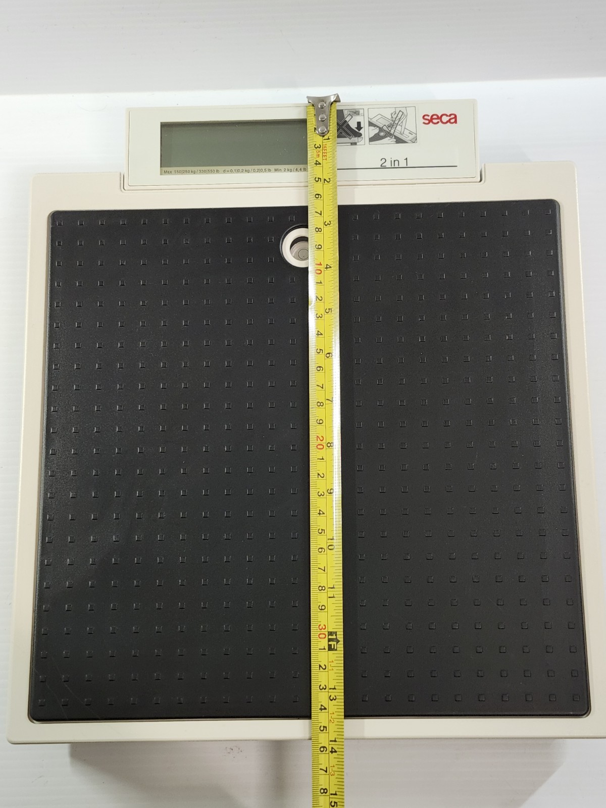 Seca Medical Floor Weighing Scale / Seca 876 Scale - TESTED