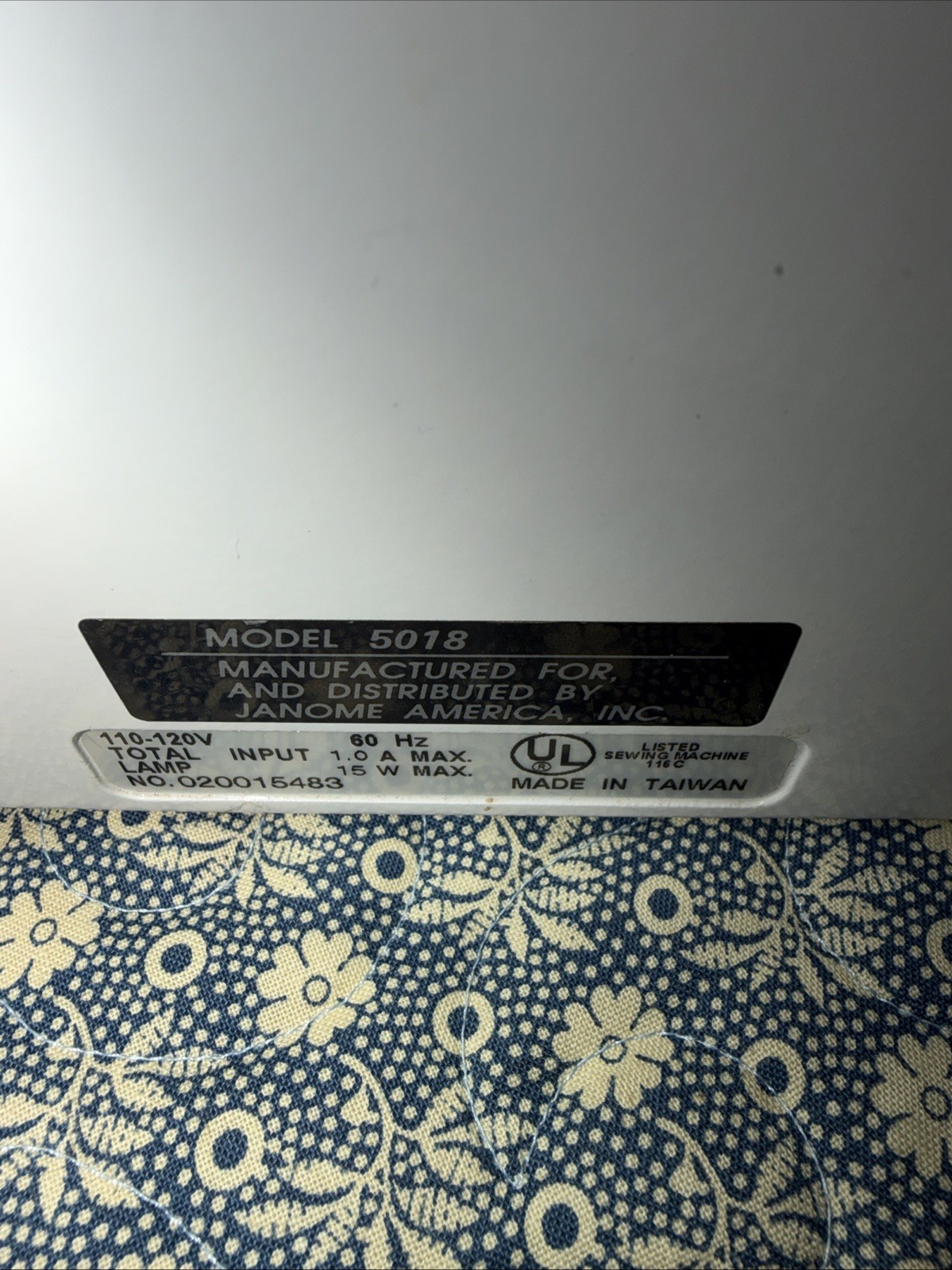 Janome Decor Excel 5018 Sewing Machine. Stitches Great-Reverse Does Not Work.