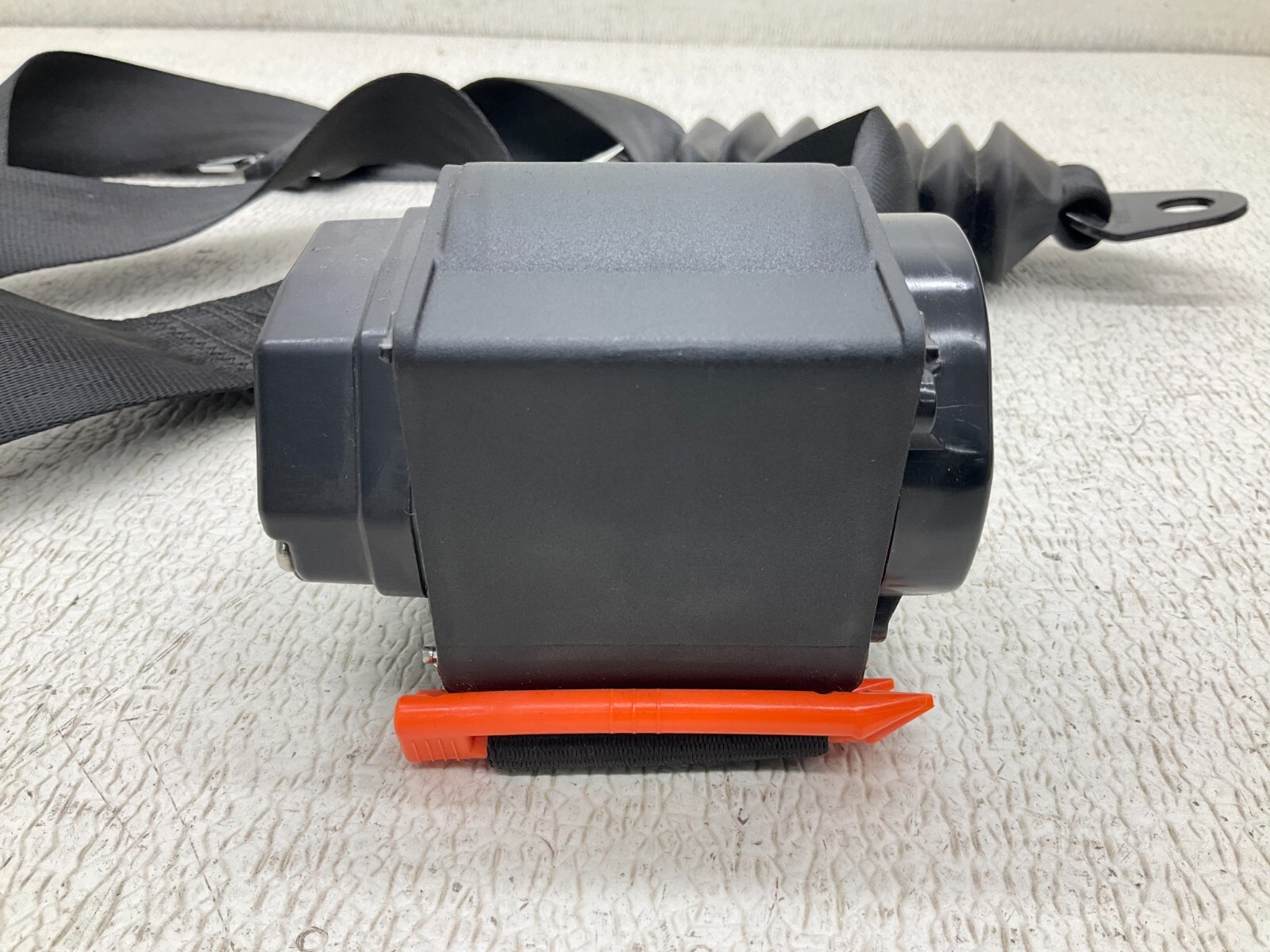 Shield 80563002-00-AA Seat Belt Unit 80563002 New (TSC)