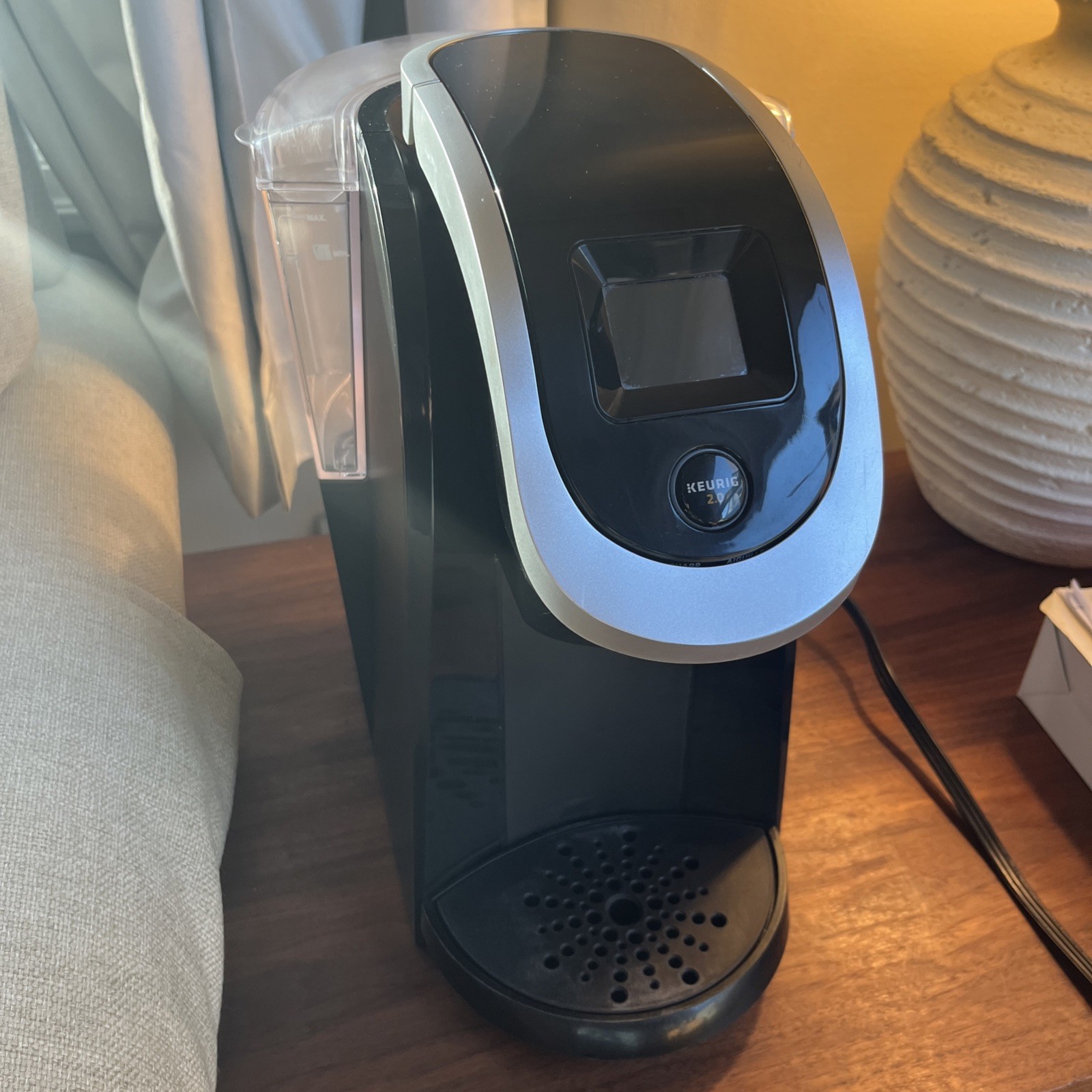 Keurig 2.0 Single Serve Coffee Maker Model K2.0-200 Black Touchscreen