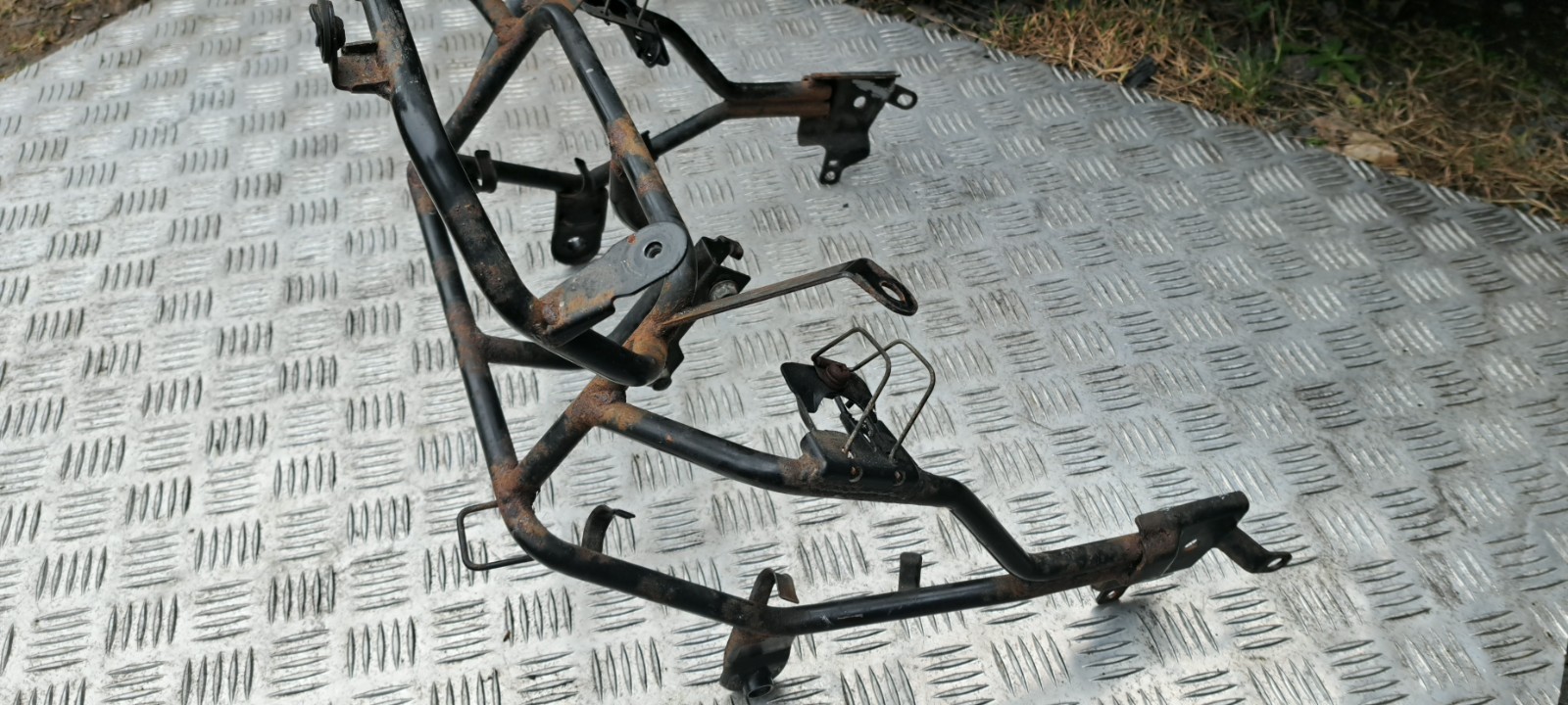 Yamaha XJ 900 Fairing Bracket Front Fairing Stay. Headlight Bracket. 1996.