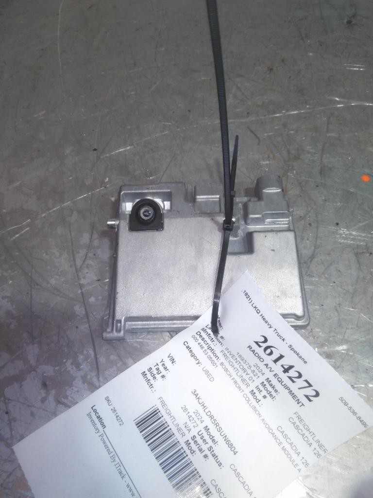 Replaces A 000 446 53 05/001 2024 FREIGHTLINER CASCADIA 126 RADIO A/V EQUIPMENT