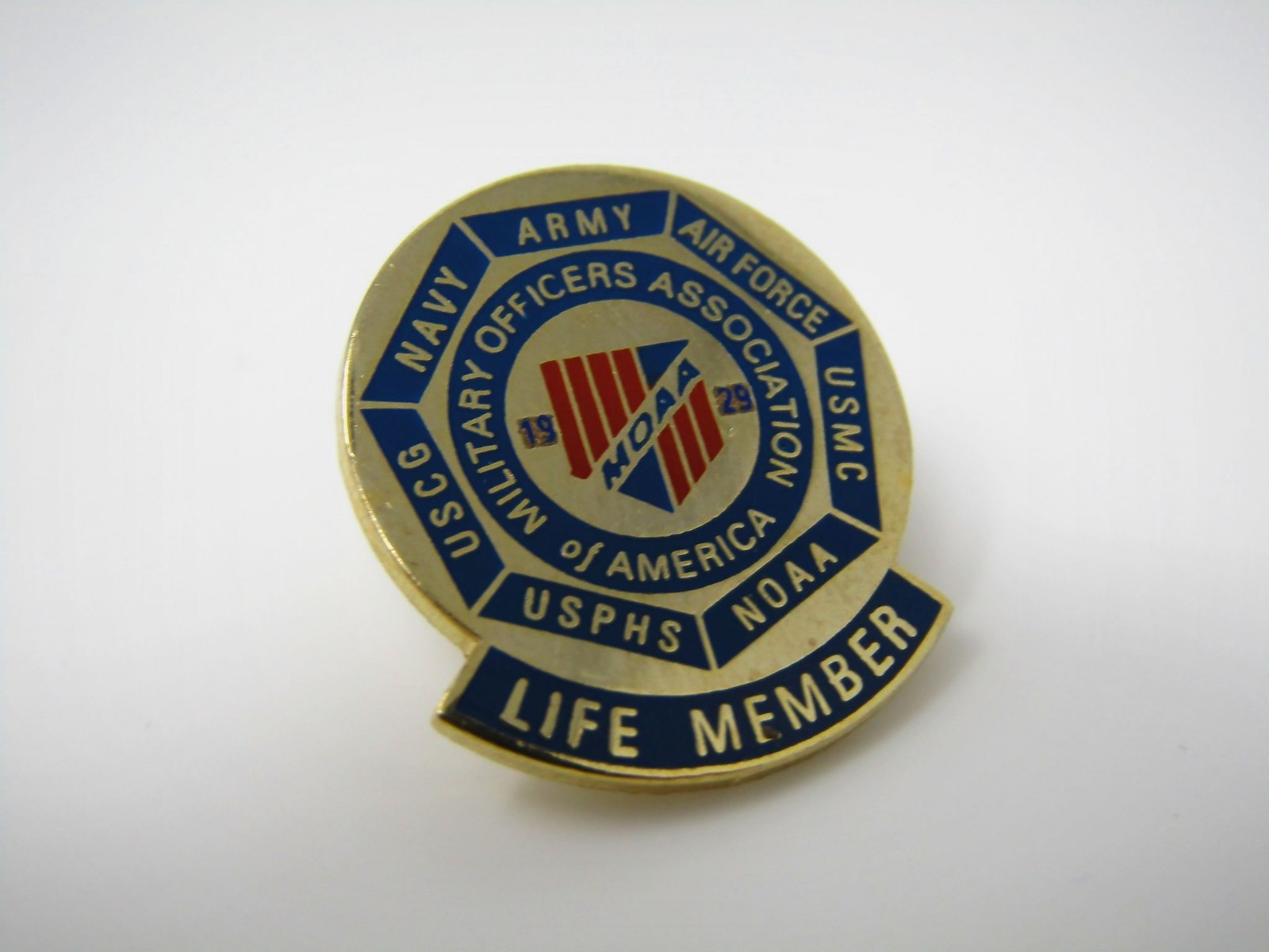 Vintage Collectible Pin: Military Officers Association of America Life Member