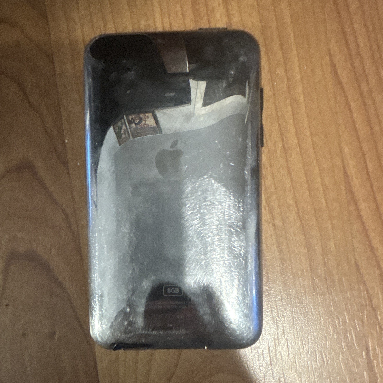 Apple iPod touch 2nd Generation 8GB Black Media Player iPod touch Line