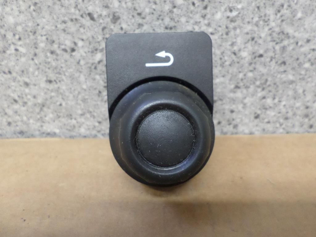 Peterbilt Q27-1012-202 2016 579 Electronic Part OEM Takeoff