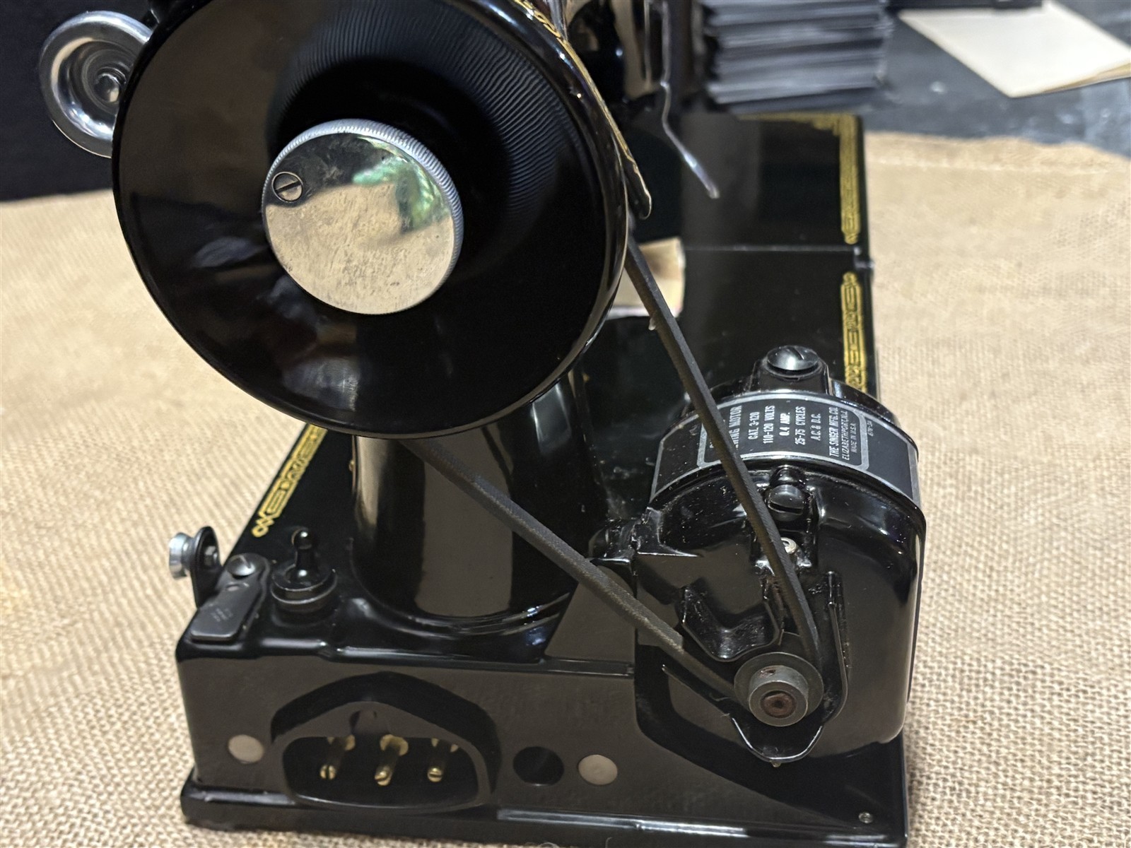 Singer Featherlight 221-1 sewing machine, Centennial edition 1951, pretty
