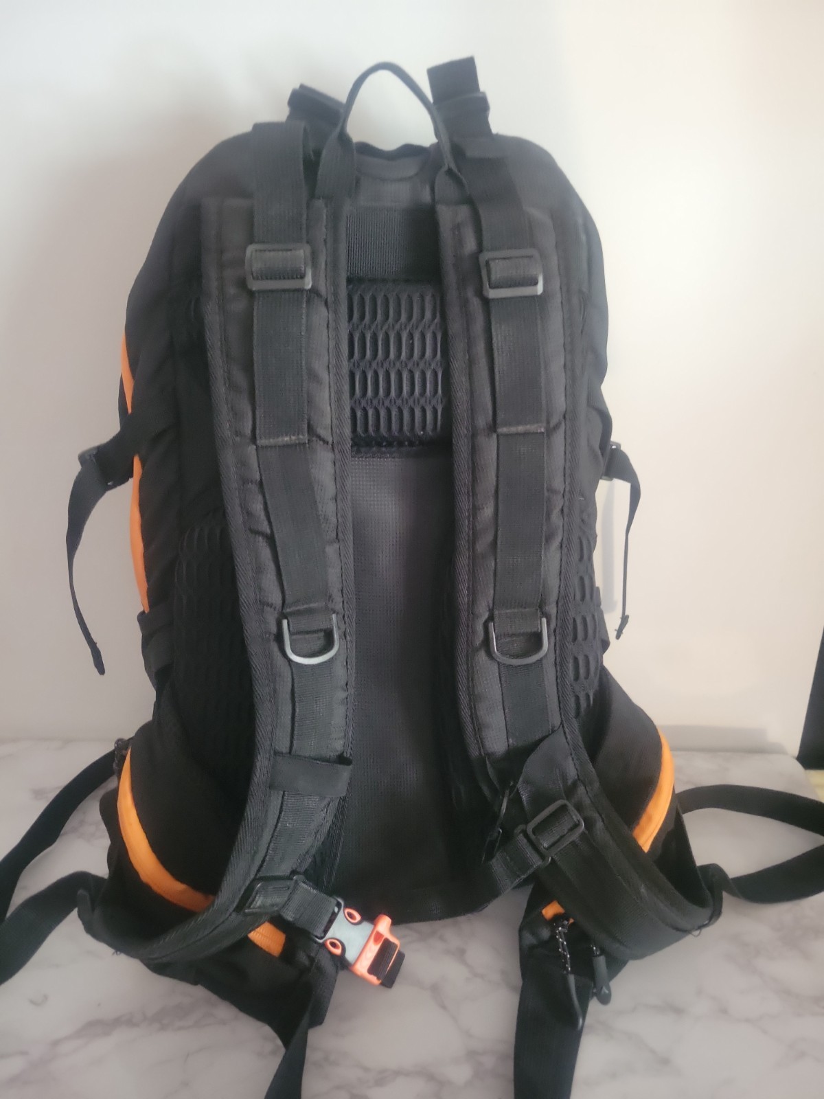 Teton Oasis 1200 Hydration Backpack ***Bladder Not Included***
