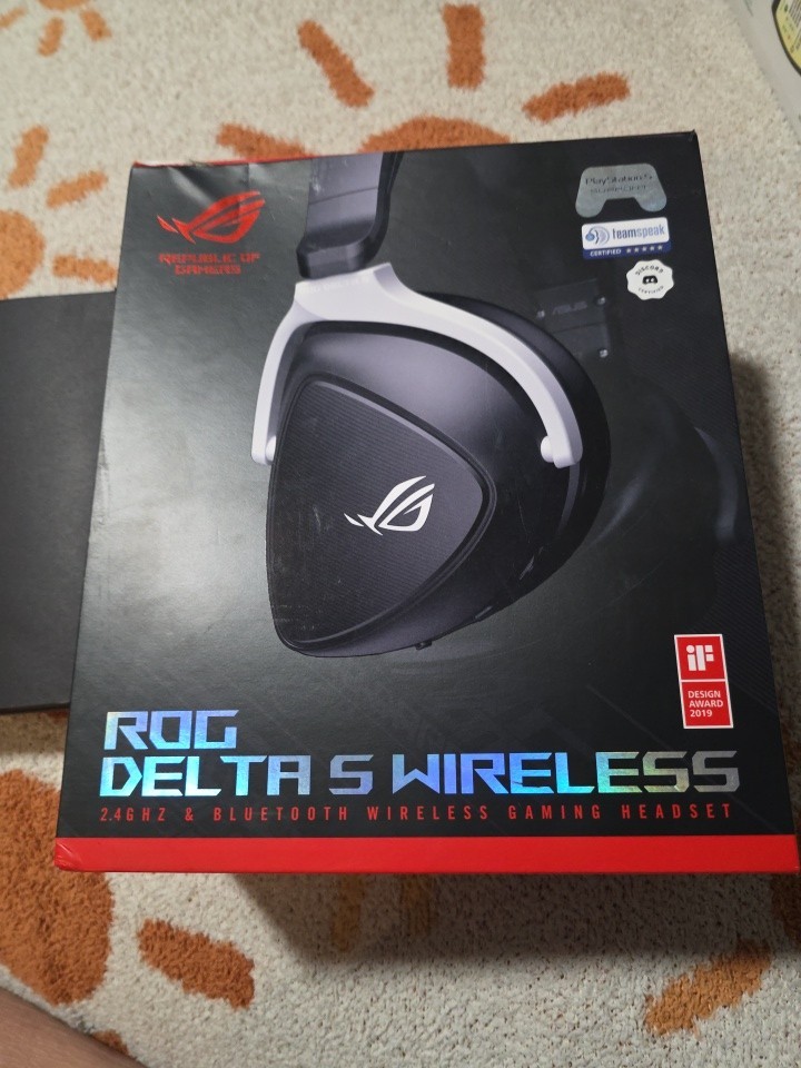 ASUS ROG Delta S Wireless 2.4GHz & Bluetooth Wireless Gaming Headset