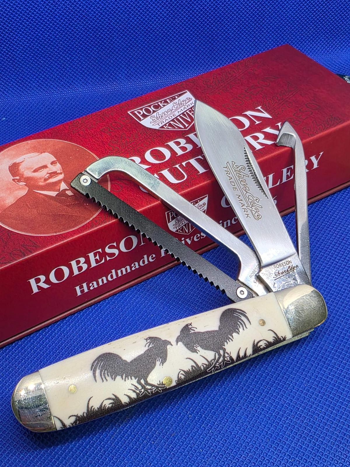 Robeson Shur-Edge Gamecock Knife - Fightin' Chicken Knife - Smooth White Bone wi