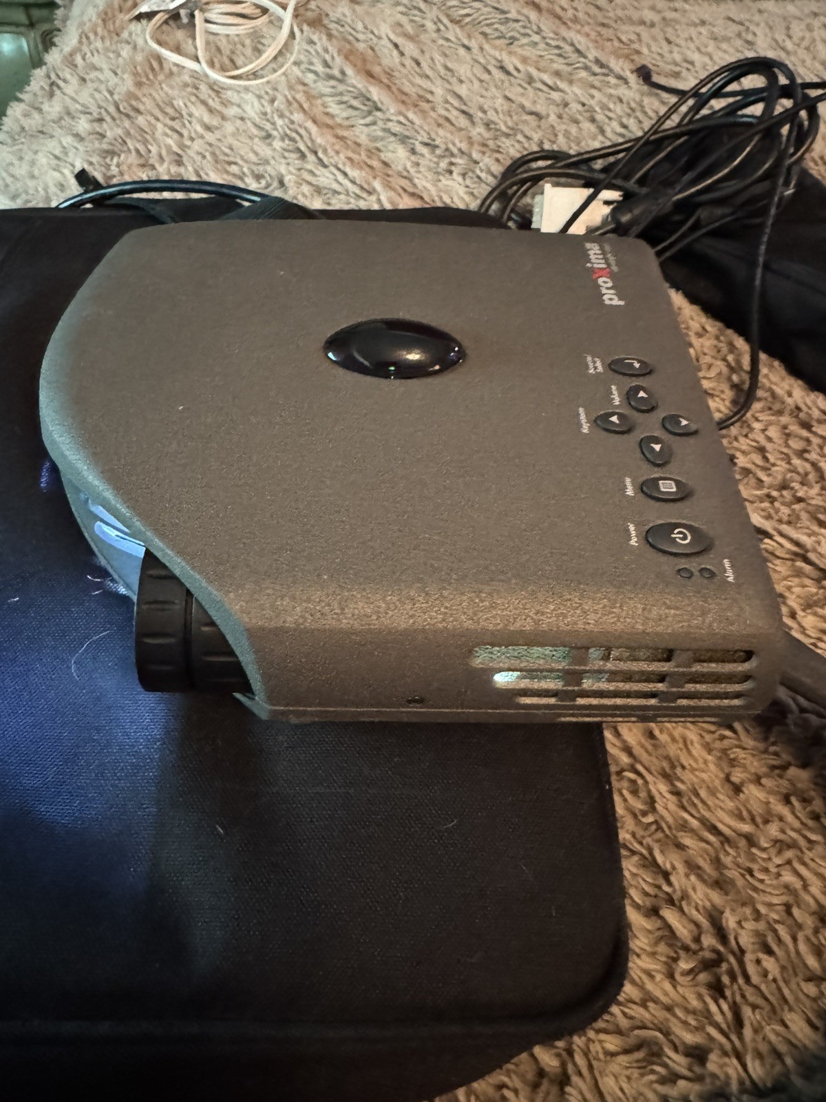 PROXIMA ULTRALIGHT X350 PROJECTOR, - with all cables - carrying case - Tested