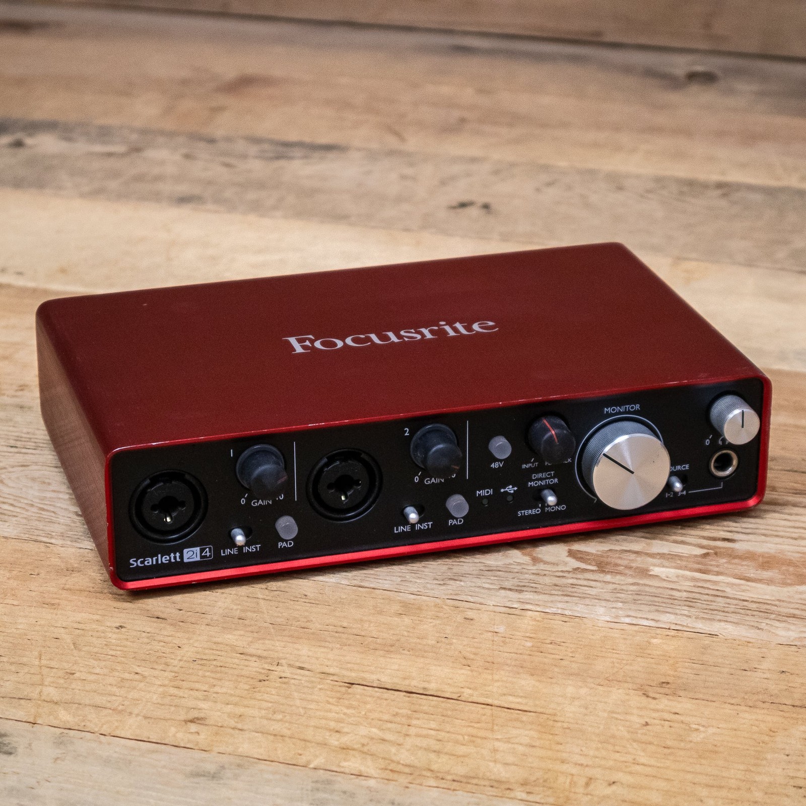 Focusrite Scarlett 2i4 (2nd Gen) USB Audio Recording Interface U284779