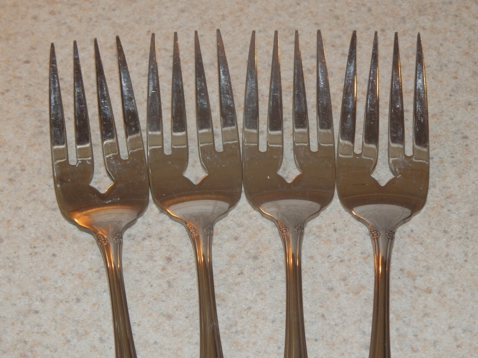 ONEIDA STAINLESS FLATWARE CELEBRITY PATTERN 4 SALAD FORKS 6 1/4"