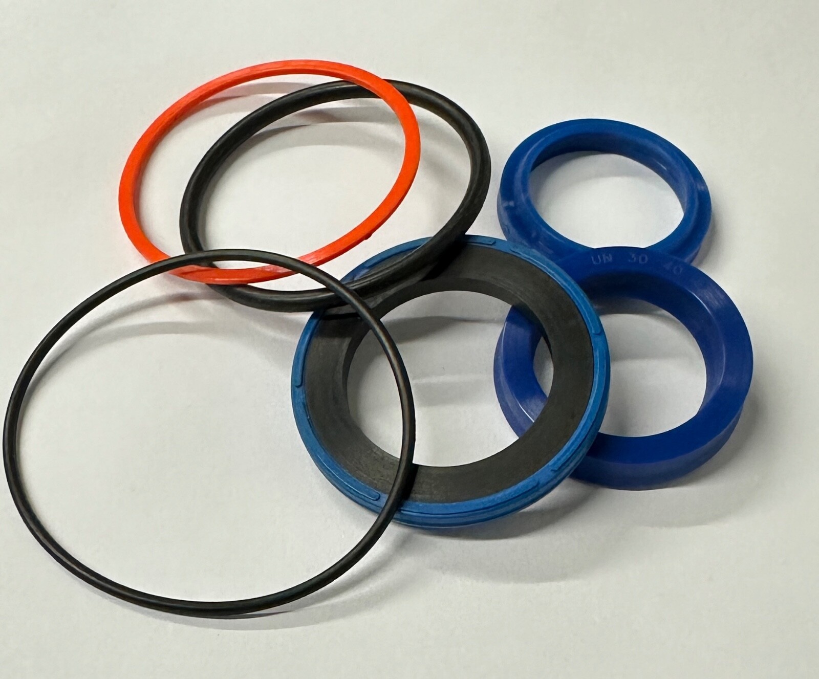 JCB 801 Dipper Ram Seal Kit ( Seal kit no 231/02906 ) 30mm rod 50mm id tube