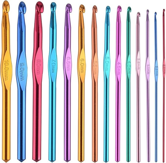 Crochet Hooks Set of 14 – Juego de Ganchillos de Aluminio Multicolor para Tejer