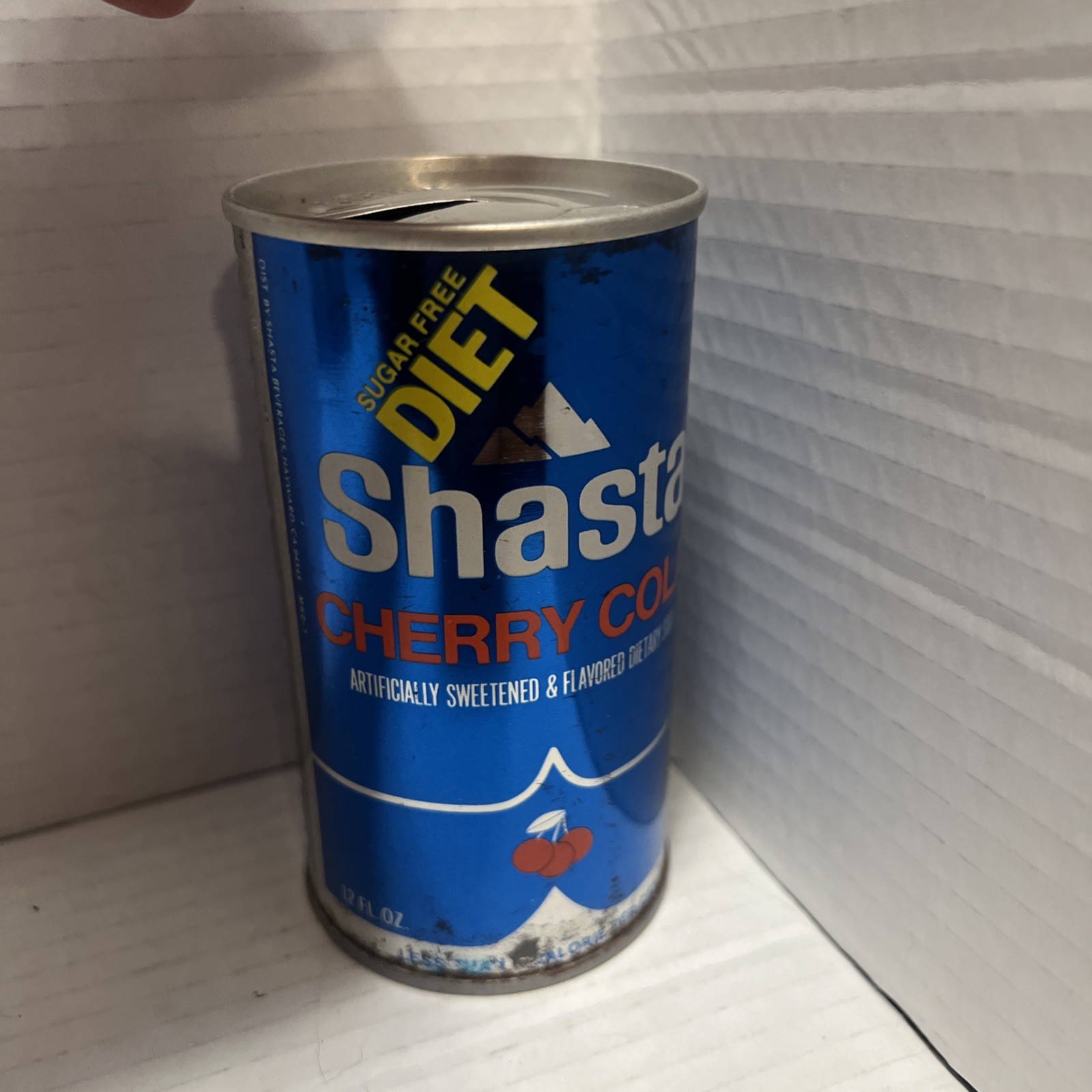 Rare Diet Shasta Cherry Cola Vintage "Ring Pull" Soda