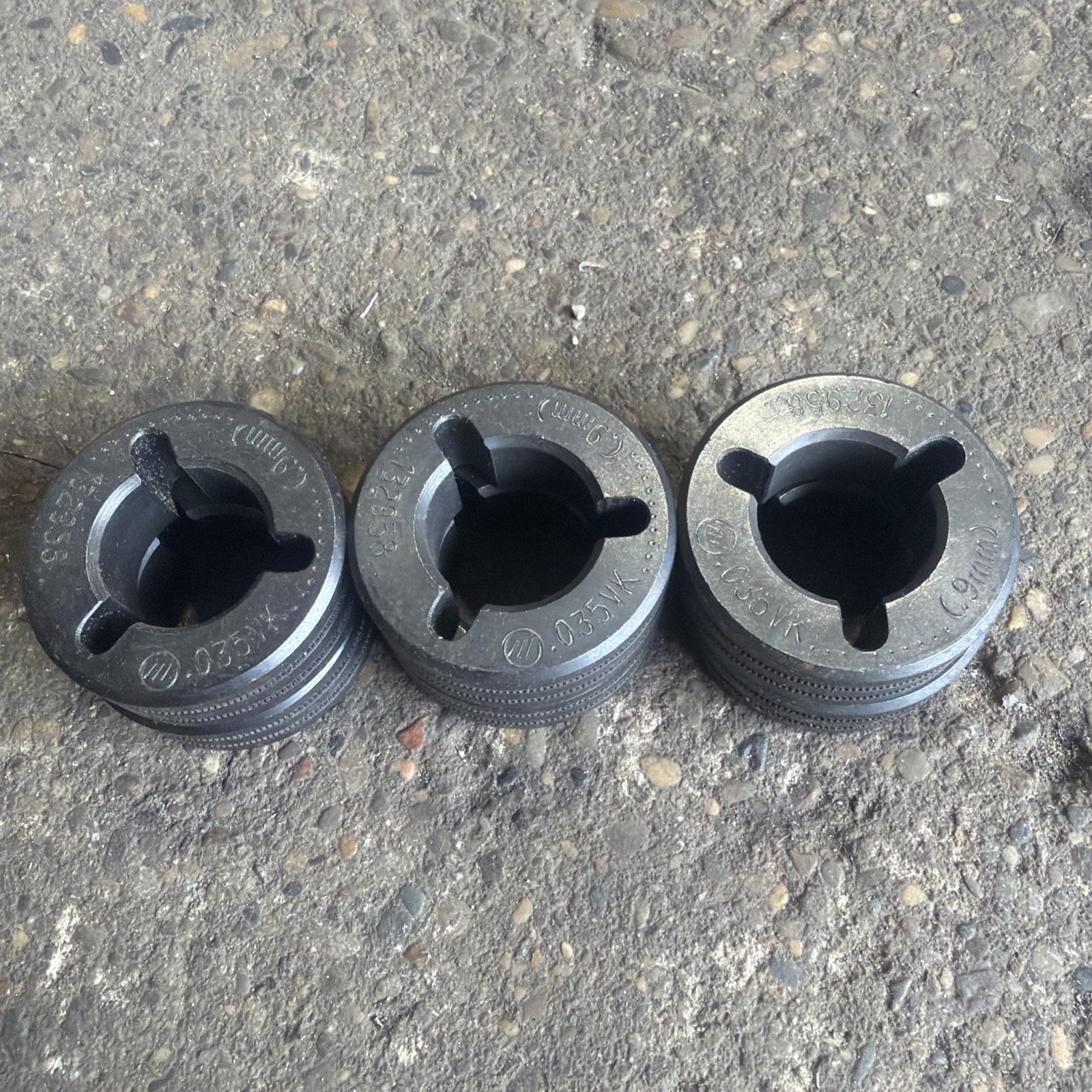 Genuine Miller #132958 Mig Wire Drive Feed Roll Dual Groove .035VK.
