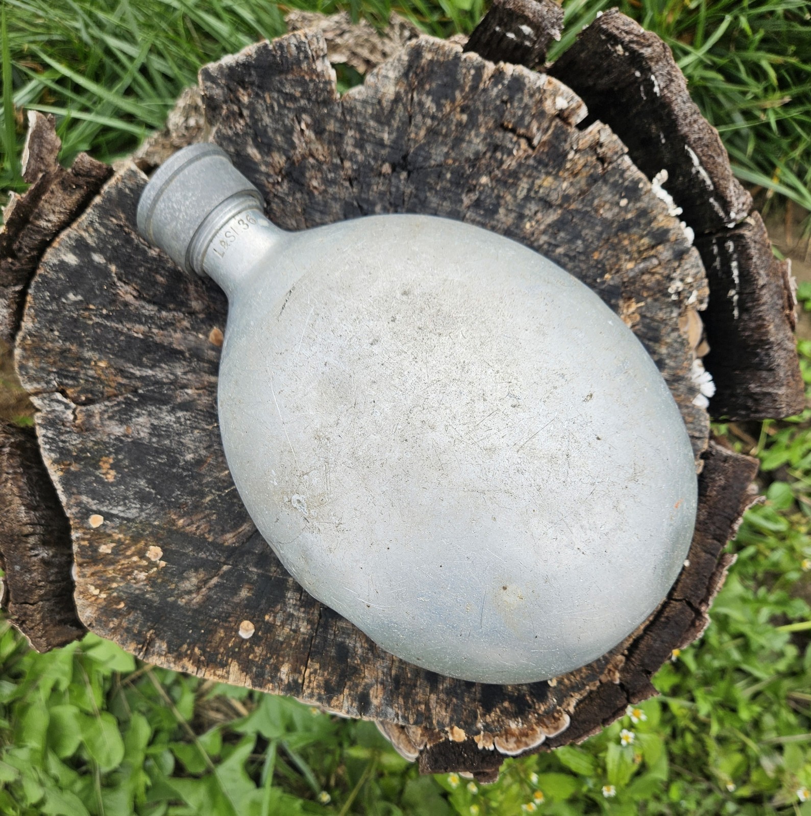 Original Field Gear German Wehrmacht Water Bottle WW2 from Battlefild Stamp L&SL