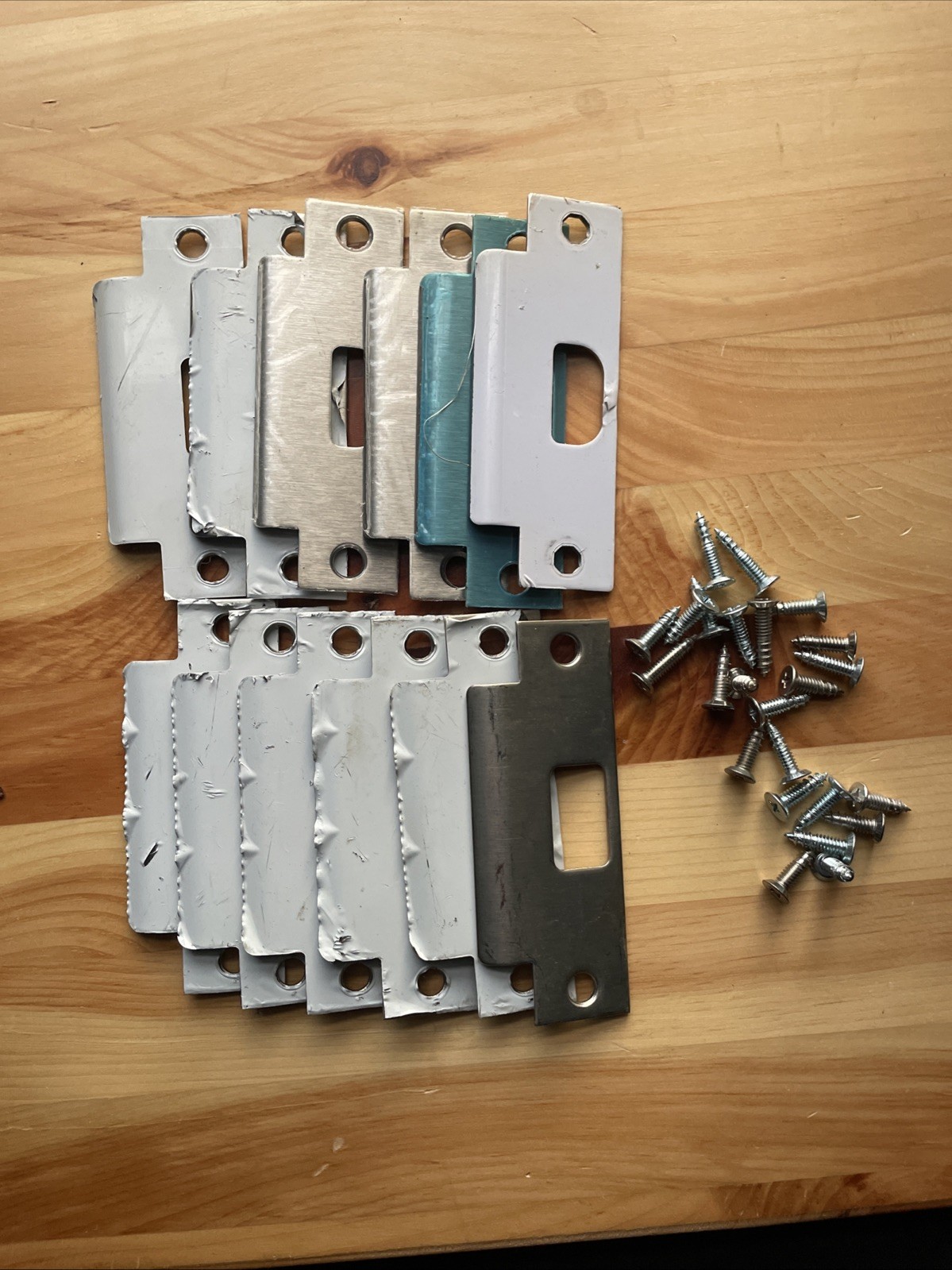 Locksmith Lot Of 12 ANSI Strike Plates With Screws 626 Finish