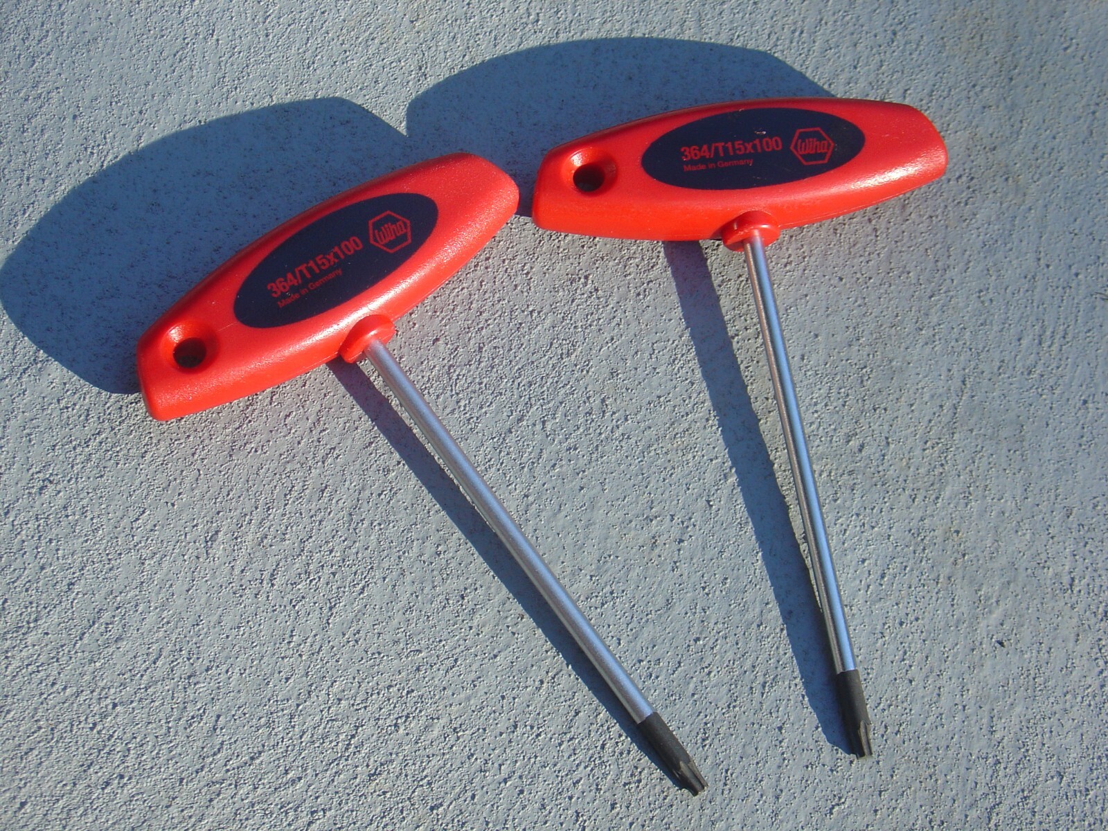 Lot of 2 New Hand Tools Wiha Torx T-Handle 364 T15 x 100 Made in Germany