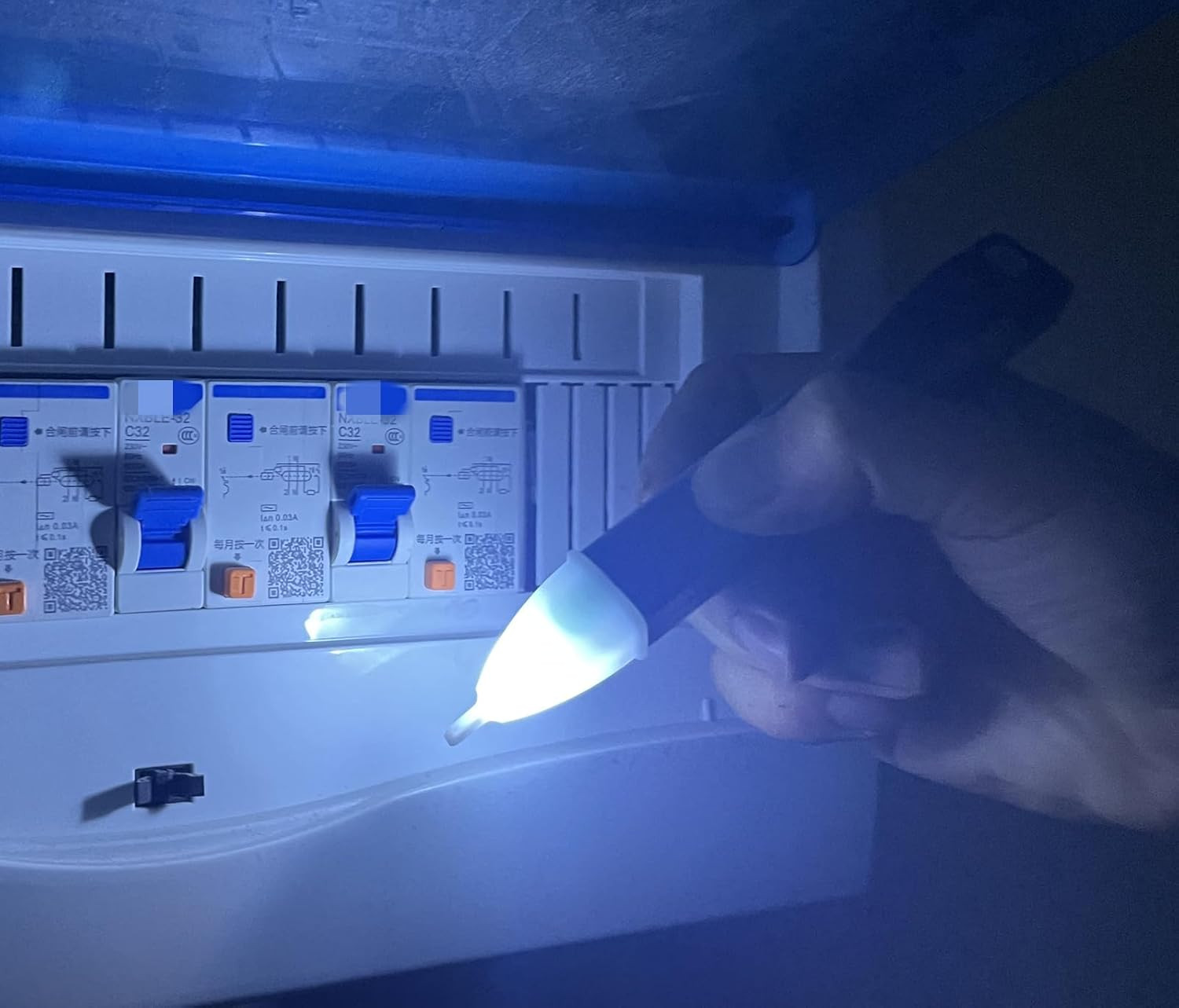 Non-Contact Voltage Tester Tools,Led Flashlight,Buzzer Alarm,Ac Voltage Detector