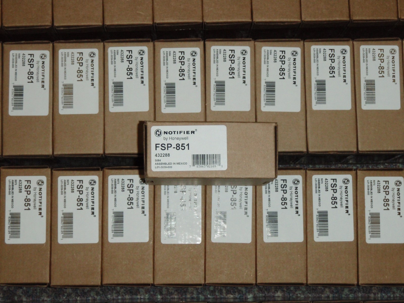 Lot of 40 - Notifier FSP-851 Smoke Detector *Brand New* NIB *New Old Stock* NOS