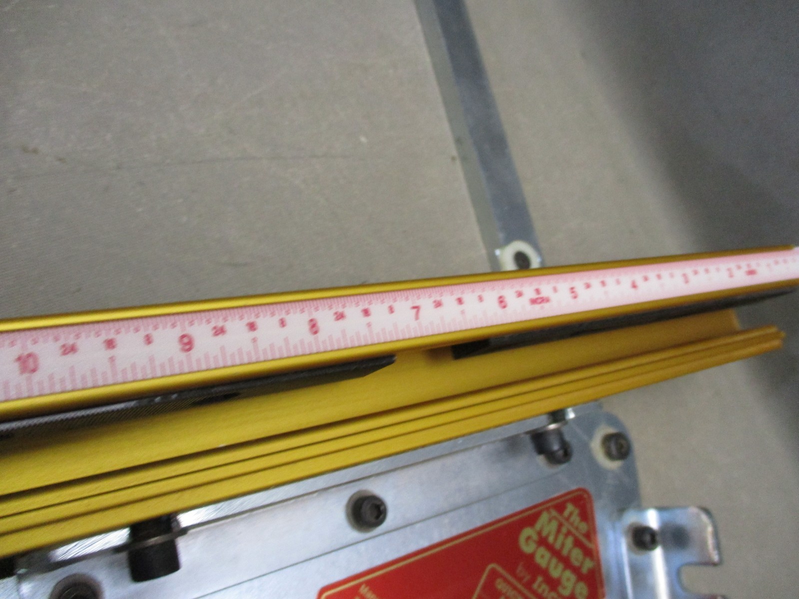 The Miter Gauge by Incra