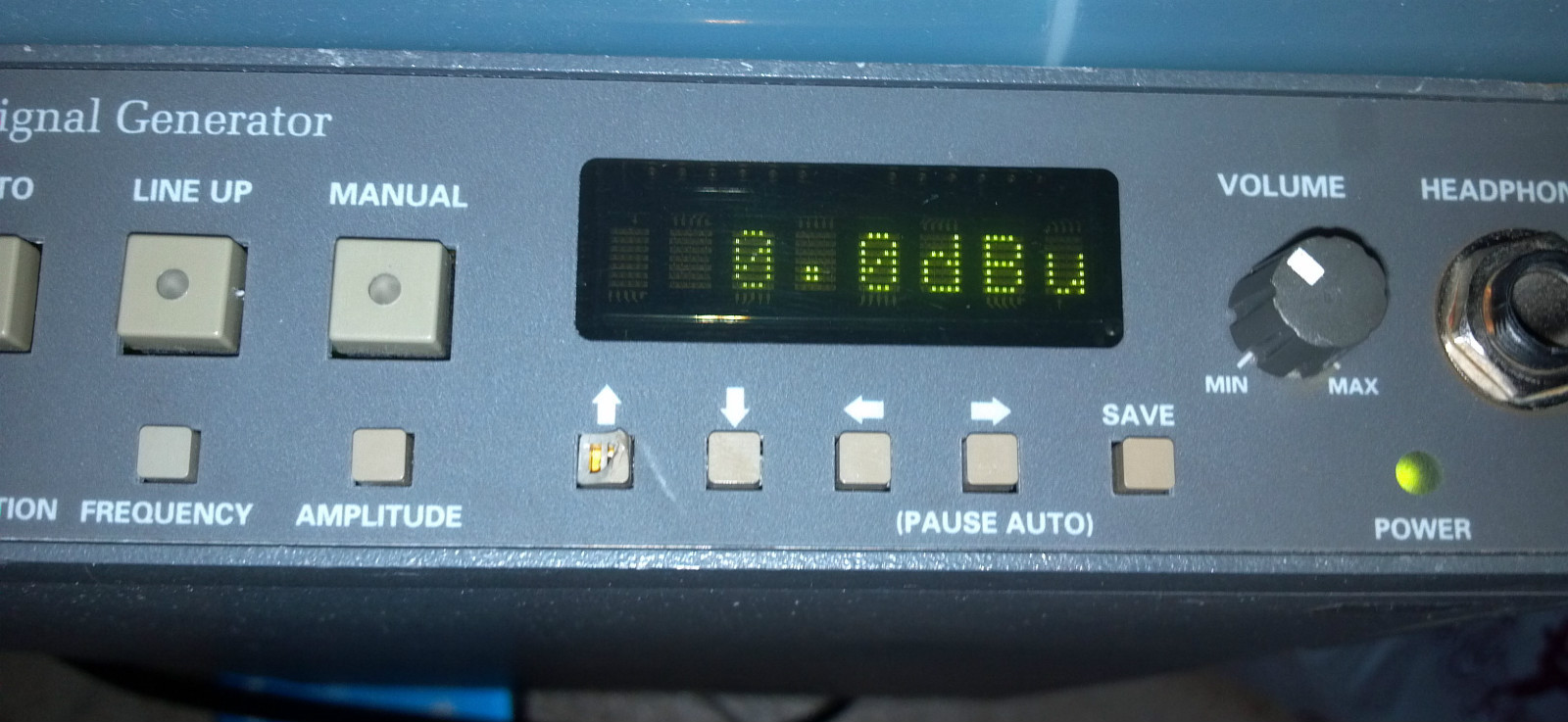 TEKTRONIX ASG 140 AUDIO SIGNAL GENERATOR