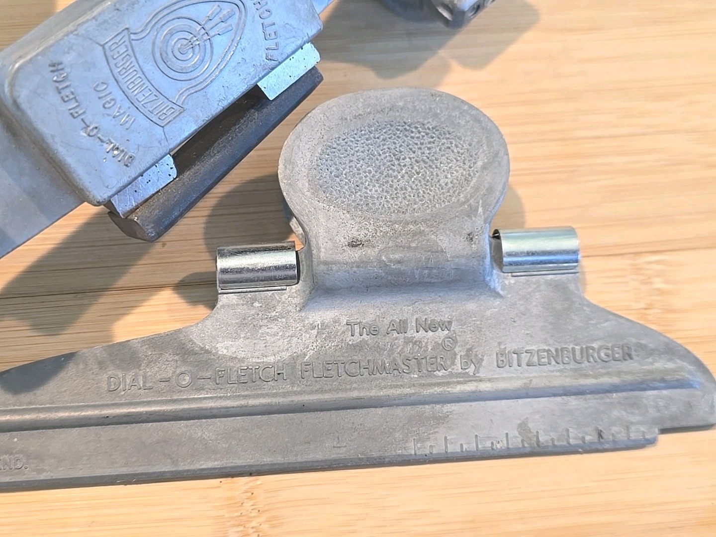 Bitzenburger Dial-O-Fletch Fletchmaster Jig with Right And Straight Clamps
