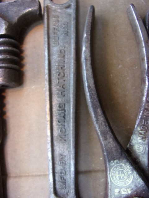ANTIQUE McKAIG HATCH TOOL KIT LOT