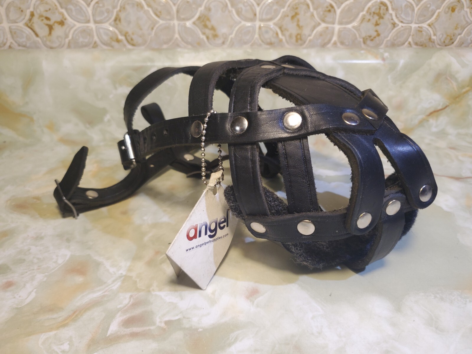 Angel Leather Basket Muzzle Sz BM2 ~ New Old Stock ~Short Snout ~ Bulldogs -READ