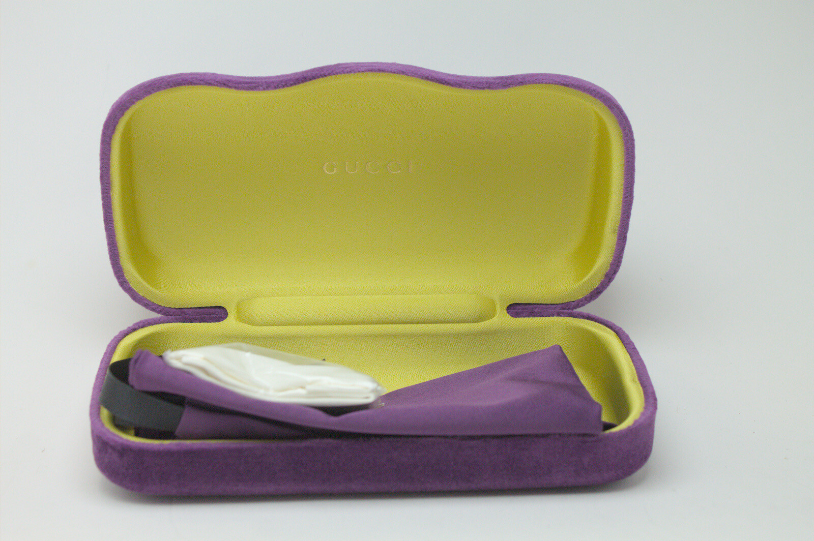 NEW GUCCI PURPLE VELVET LARGE CASE  EYEGLASSES SUNGLASSES CASE W/CLOTH