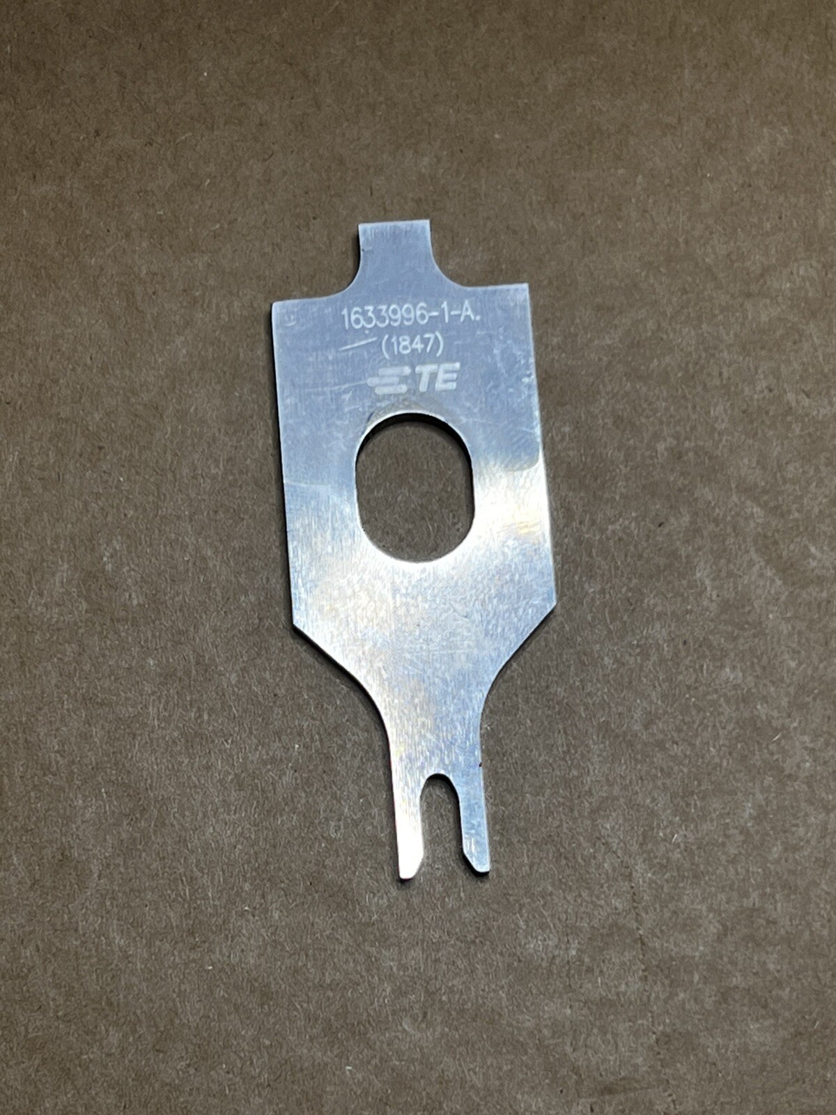 TE Connectivity 1633996-1 Crimping Tool