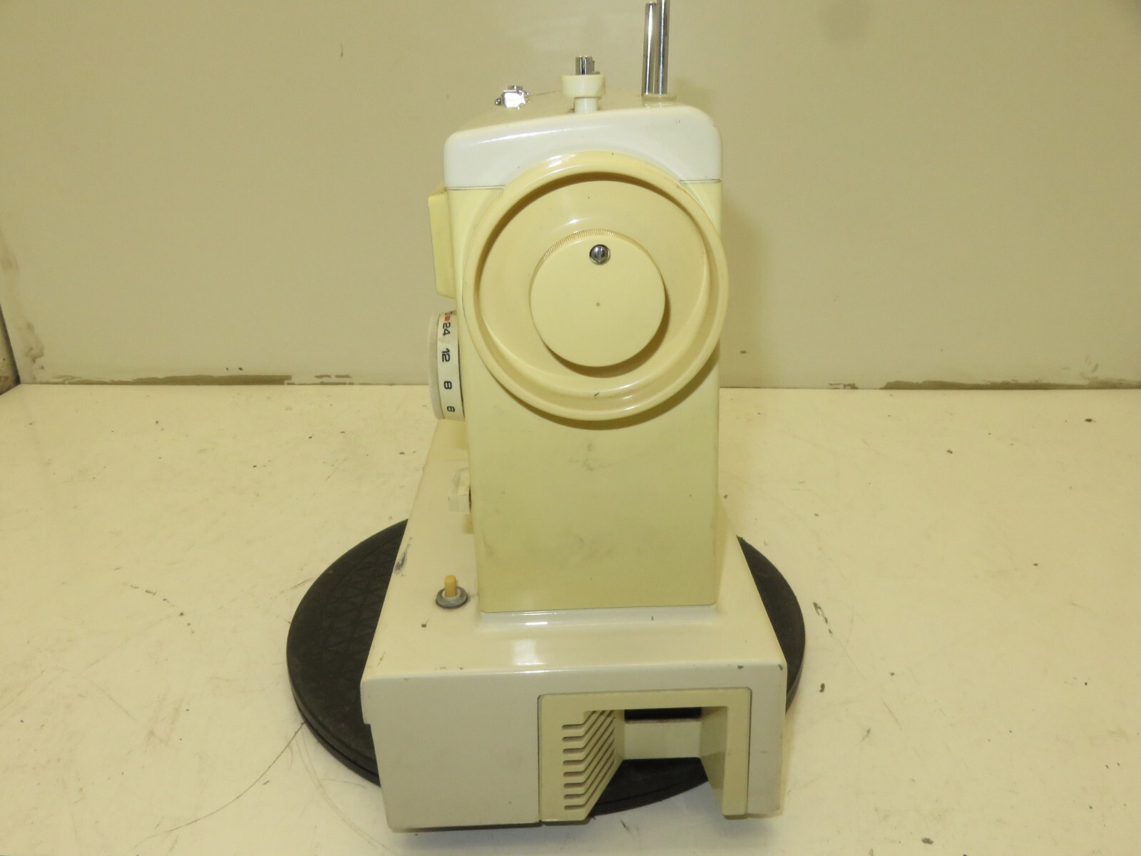 Kenmore 158 Sewing Machine 158.1212180 Zig Zag - Untested As-is