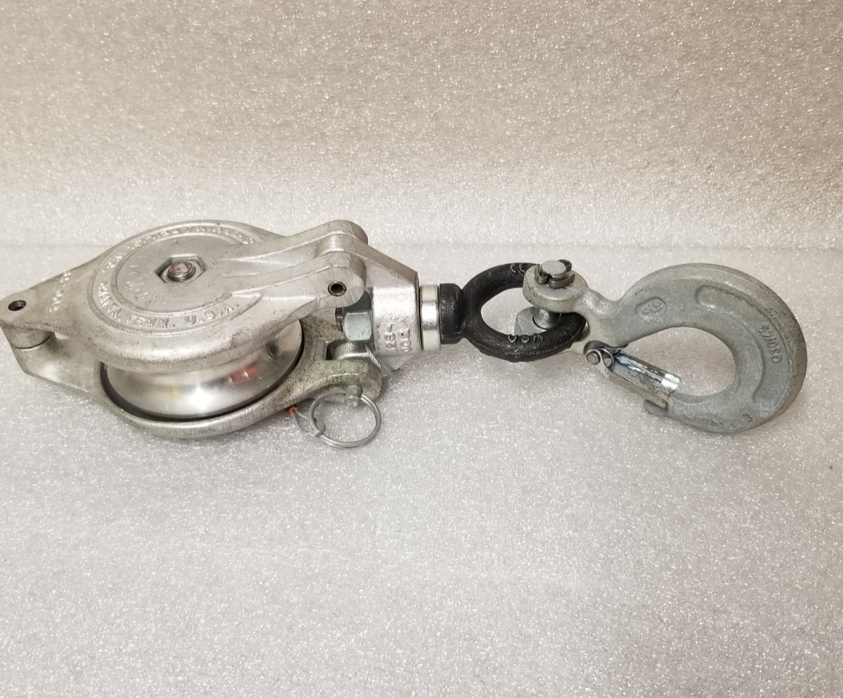 Sherman & Reilly 827-002 Ground to Air HandLine Block Hook & Latch Made in USA