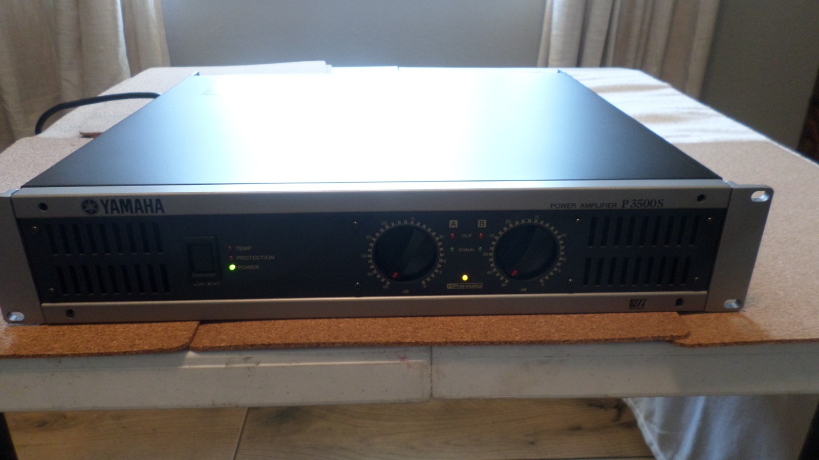 Yamaha P3500S Power Amplifier