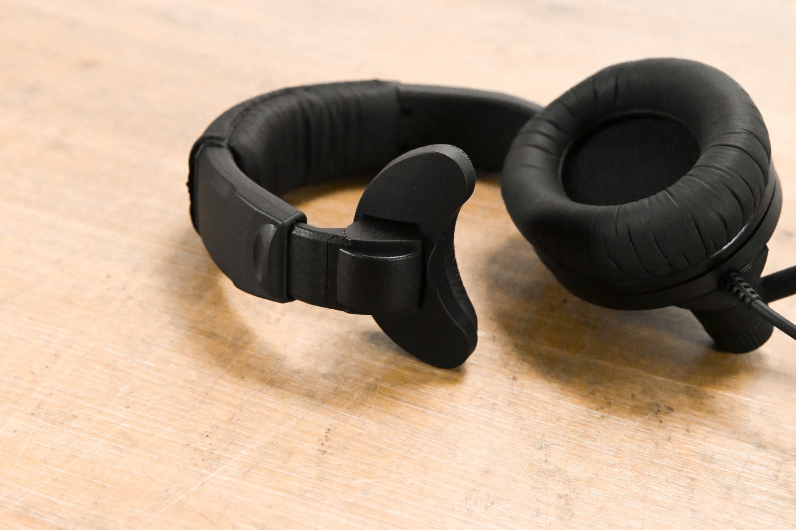 Sennheiser HMD 281 PRO Single-Sided Headset CG012CK