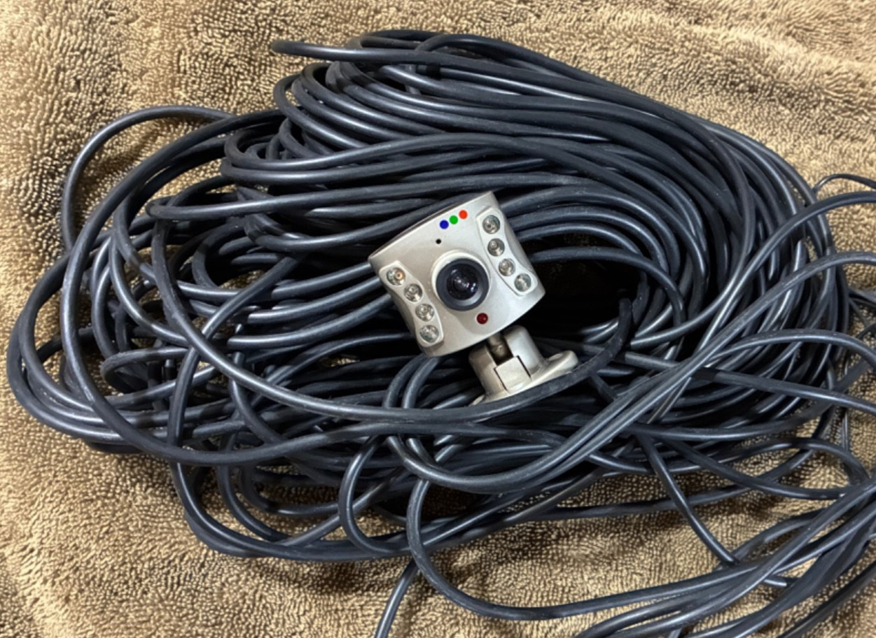 Wisecomm Color Day/Night Security Camera / tested / working