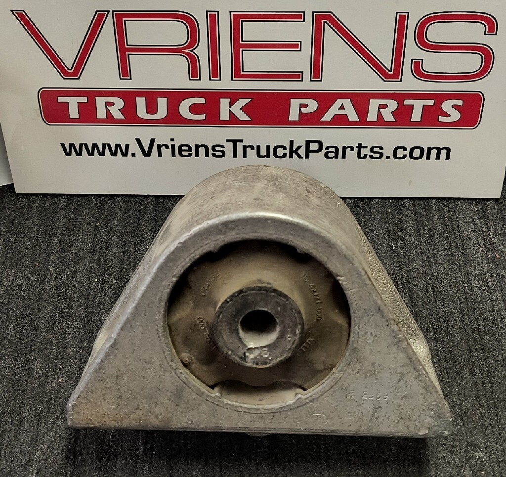 FREIGHTLINER ISOLATOR - CAB MOUNT, FRONT 18-45384-000