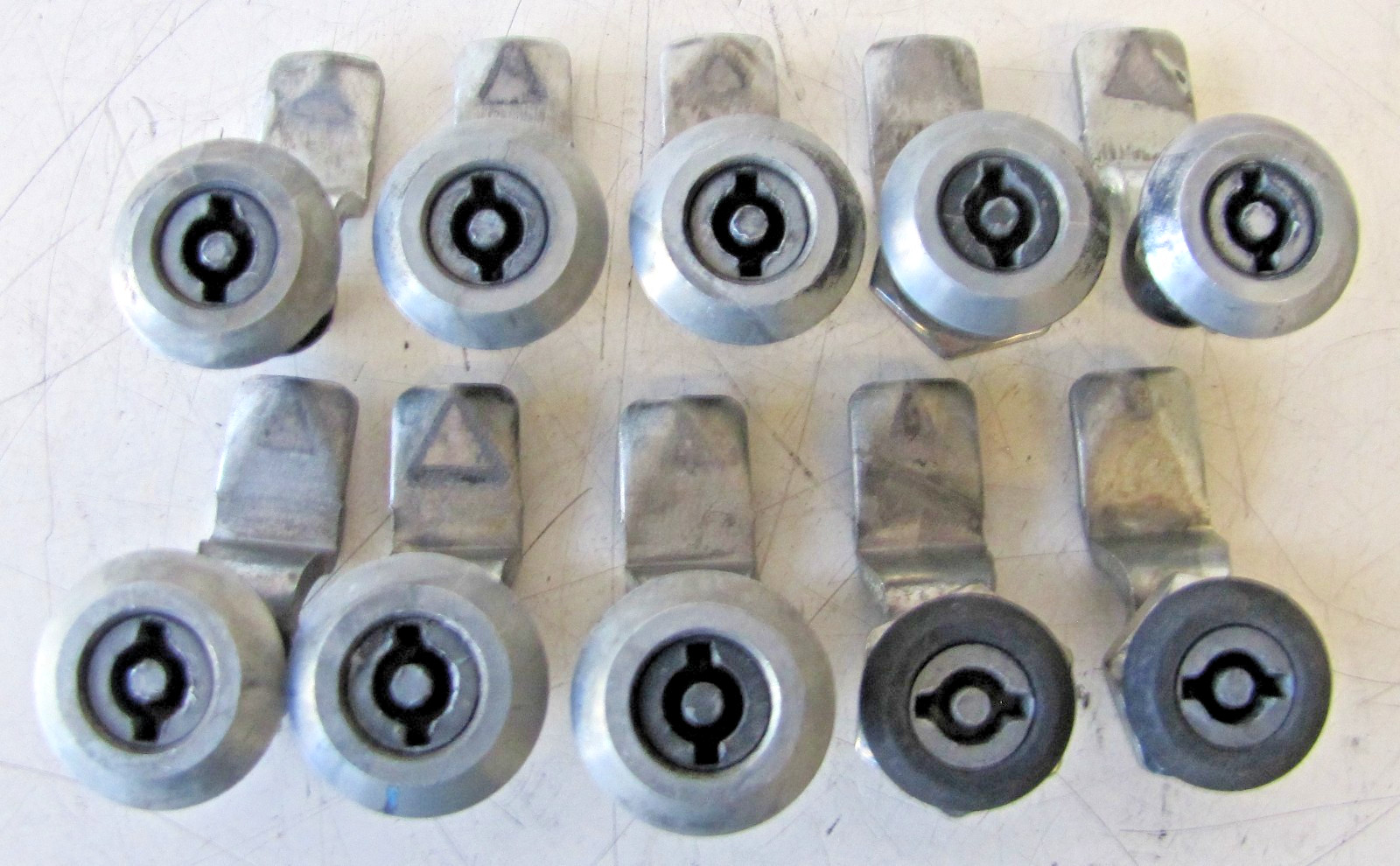 Lot of 10 Heavy Duty Industrial CompAir Door Cam Locks