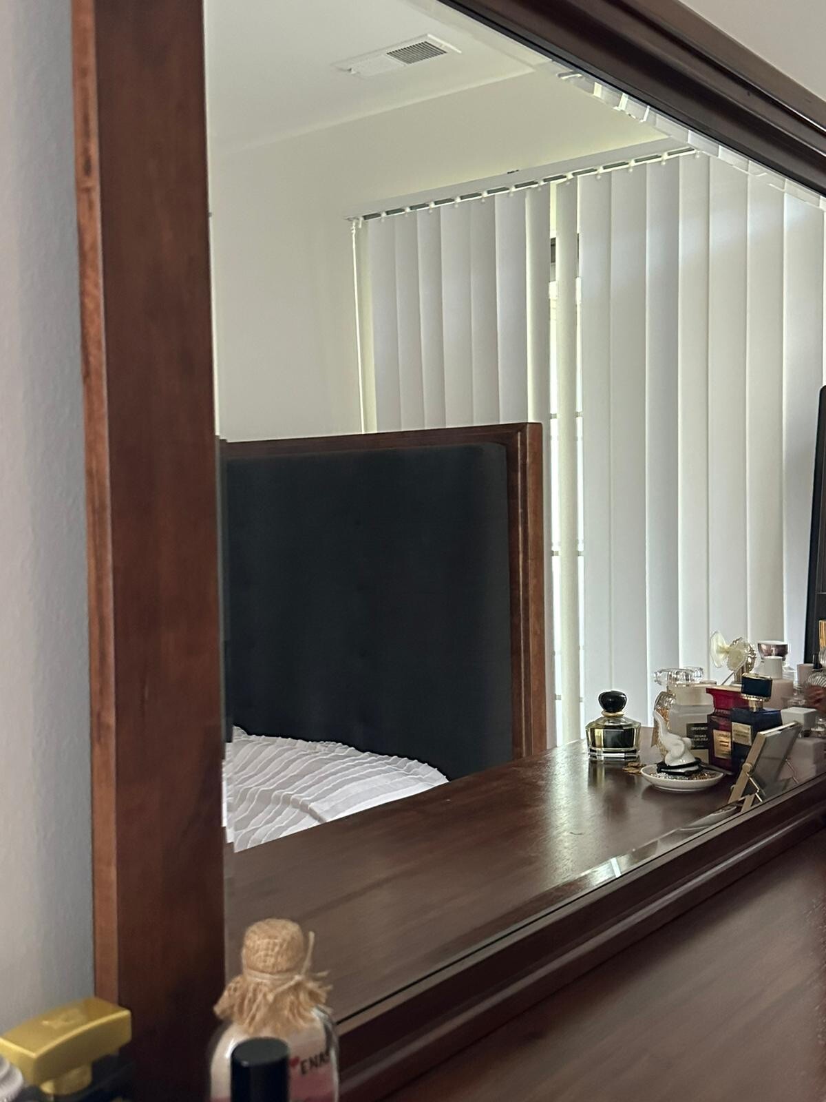 complete queen bedroom set