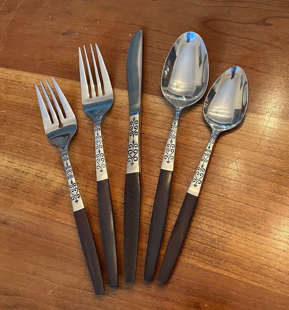 Interpur INR2 Stainless Brown Synthetic Wood Handle MCM Flatware - Choice