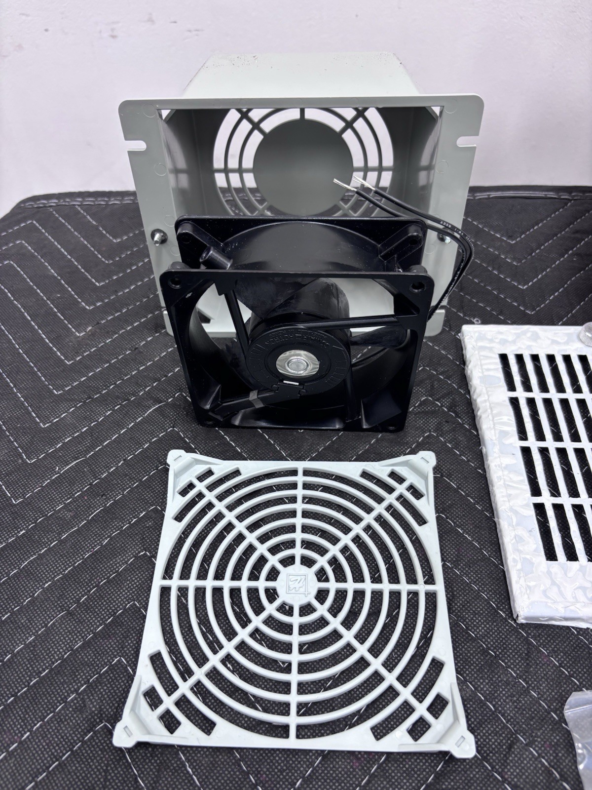 HOFFMAN A-PA4AXFN Cooling Fan Package - NEW IN BOX
