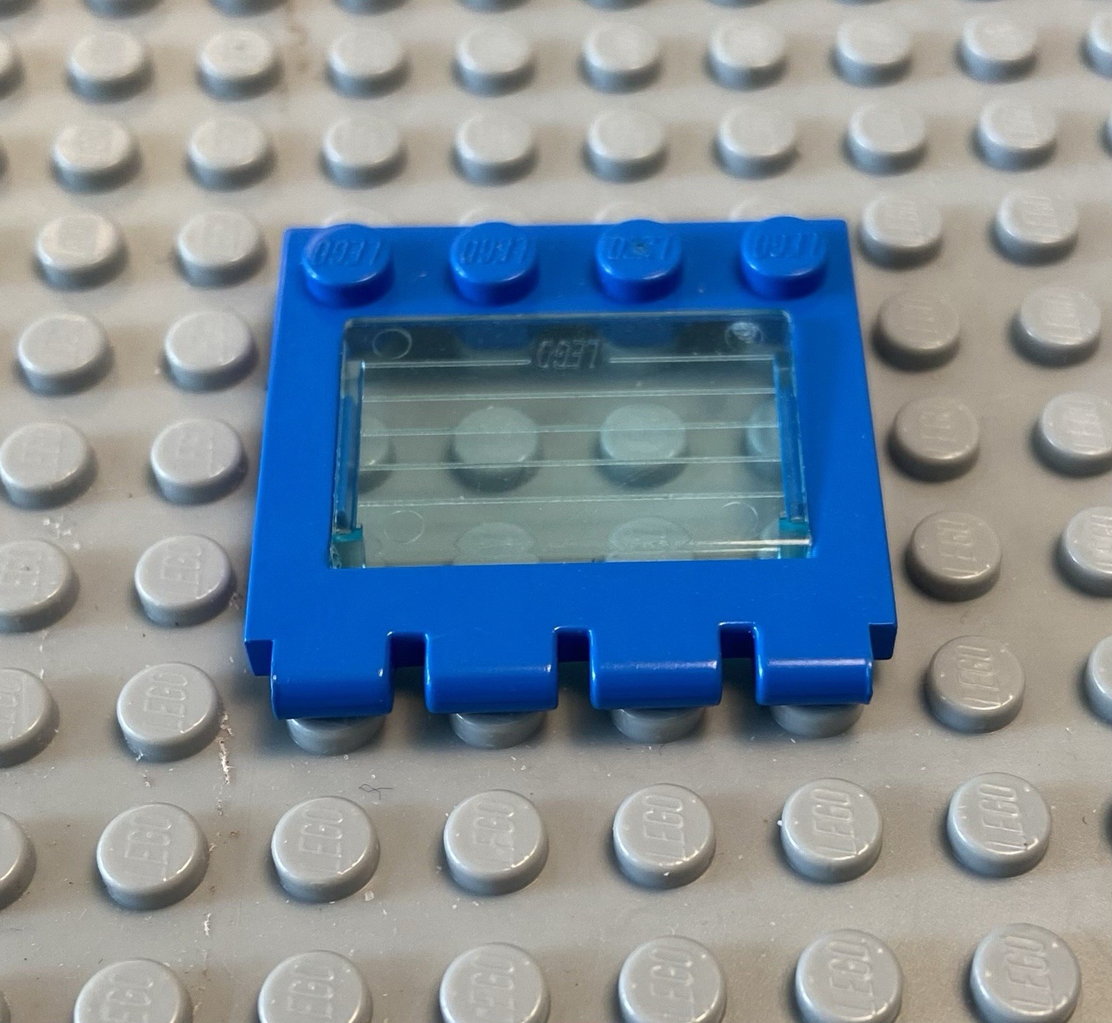 LEGO Blue Hinge Vehicle 4x4 Roof Sunroof With Light Blue Glass