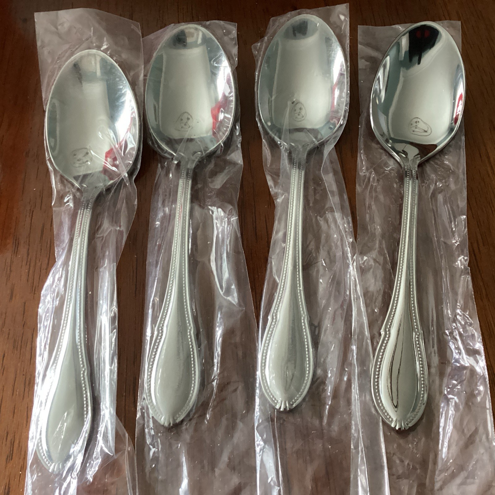 Isaac Mizrahi BEAD Set of 4 Large Soup Spoons Unused Stainless Flatware 7 1/4"