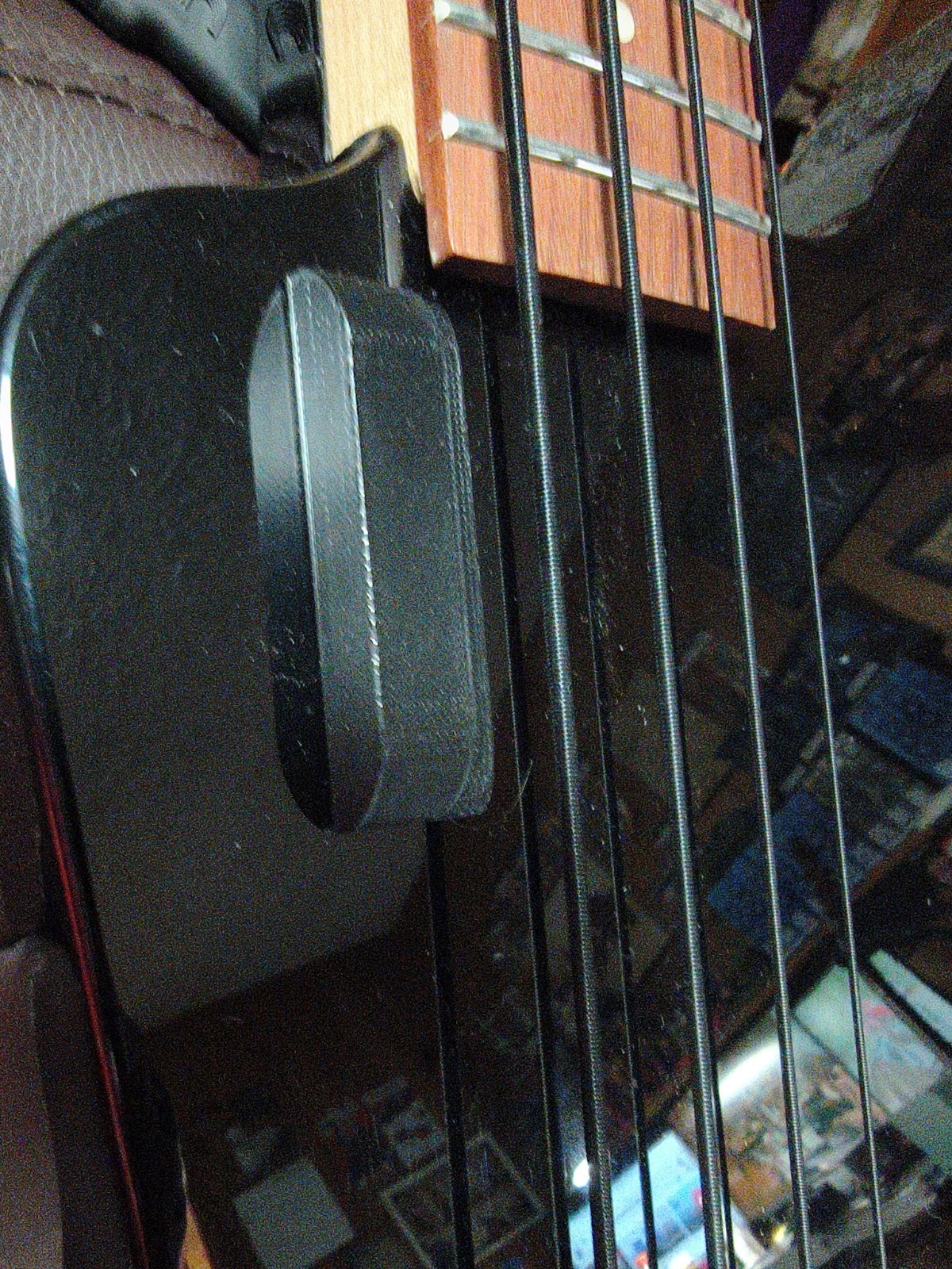 Adhesive Bass Guitar Thumb Rest