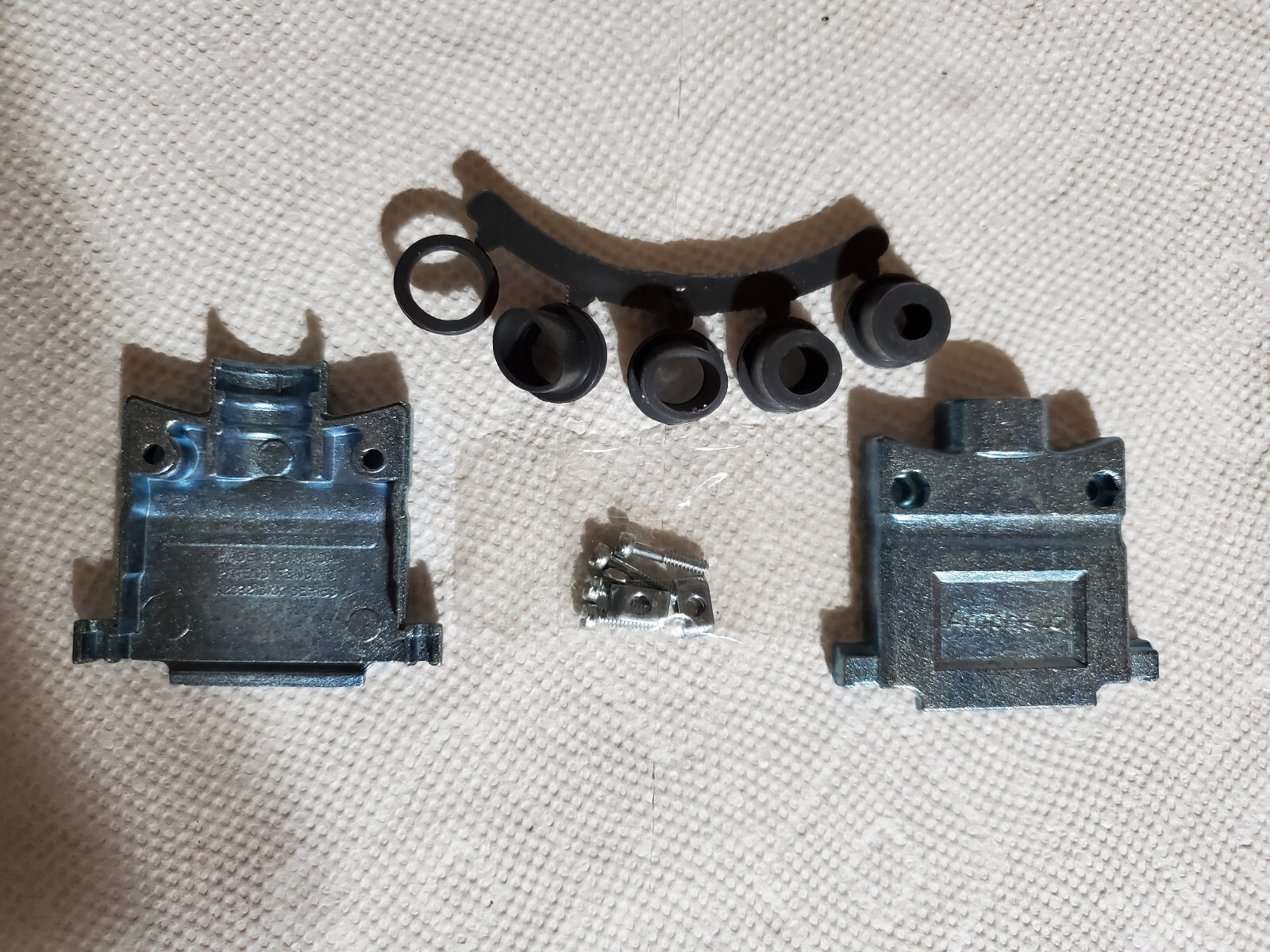 Amphenol 17-1657-25 D-Sub Backshells, Hood Kit