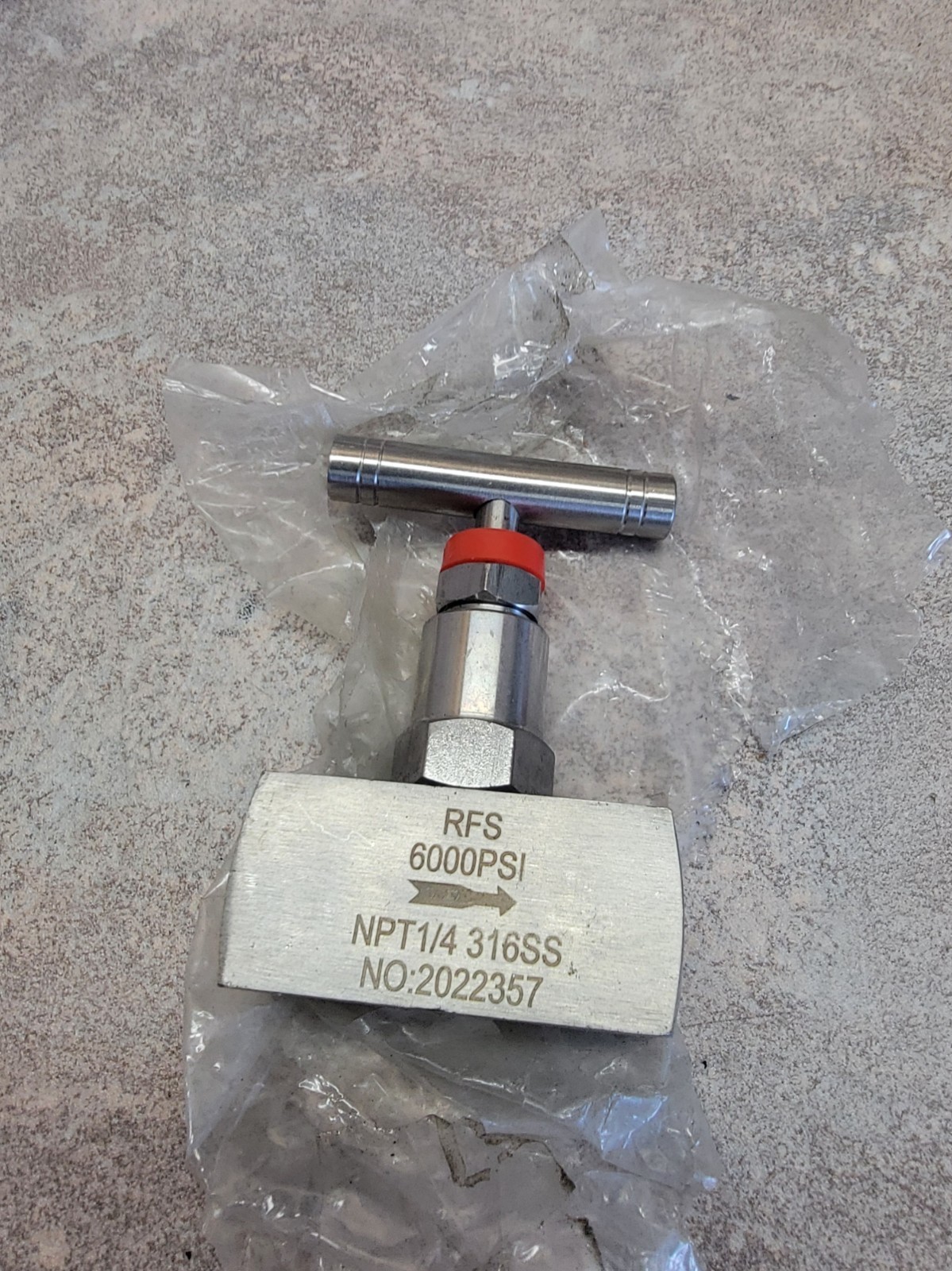 RFS 316SS Straight Needle Valve, 1/4" NPT 6000PSI 2022357