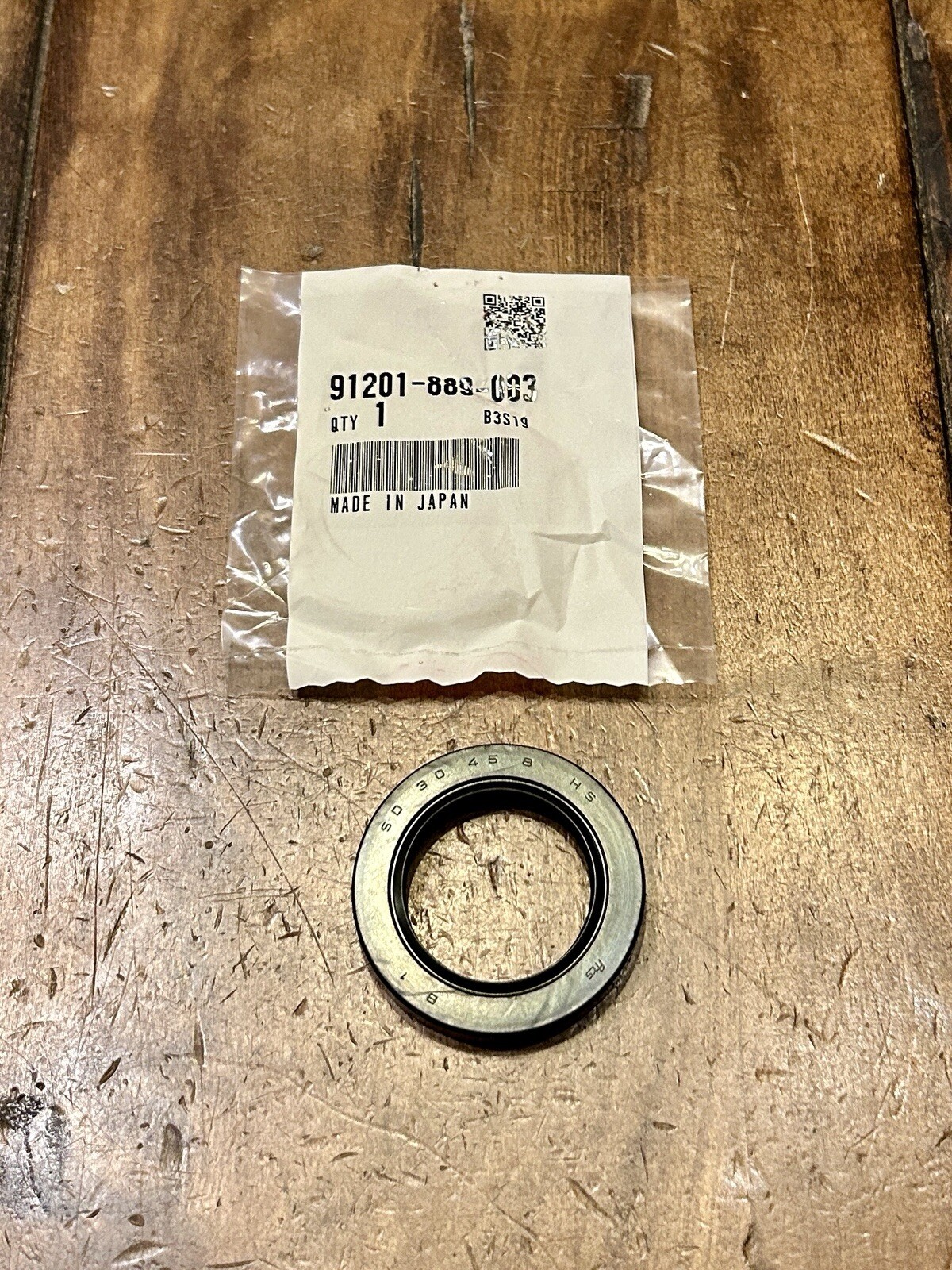 HONDA Oil Seal (30x45x8) GX240K1 GX240U2 GX270U 91201-889-003 Genuine OEM